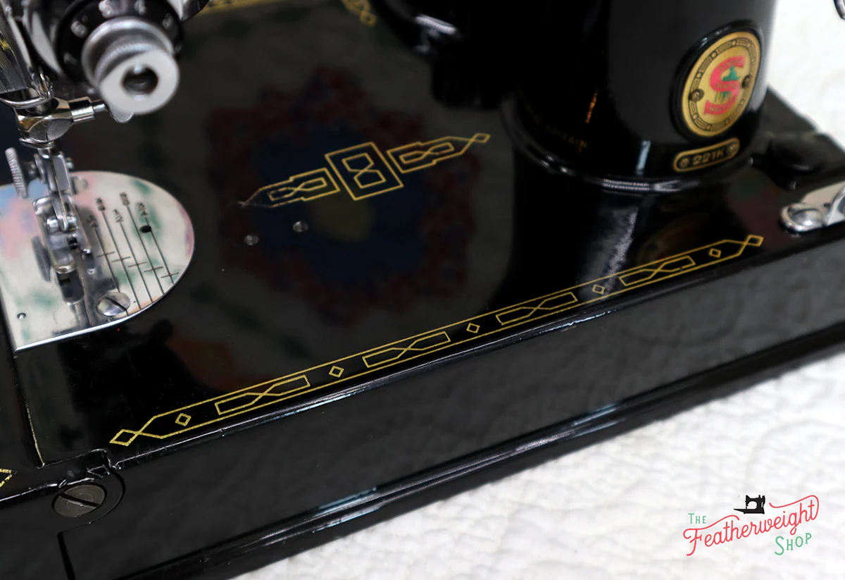 Singer Featherweight 221K Sewing Machine RED "S" ES652*** - Image 10
