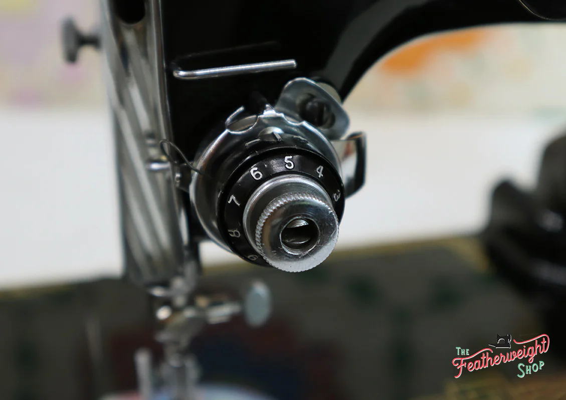 Singer Featherweight 221K Sewing Machine RED "S" ES652*** - Image 20