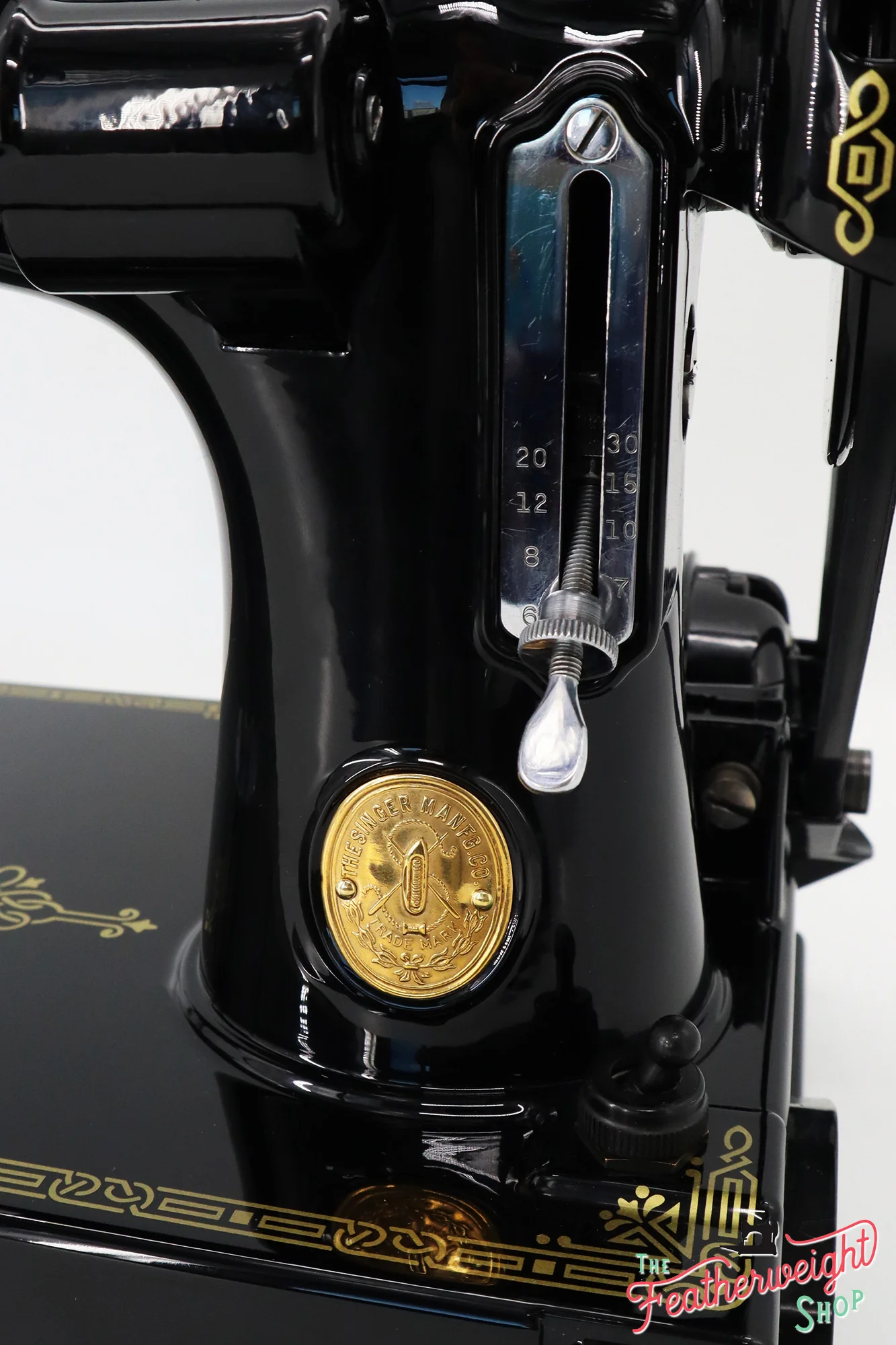 Singer Featherweight 221 Sewing machine, "First-Run" 1933 AD5430** - Fully Restored in Gloss Black - Image 18