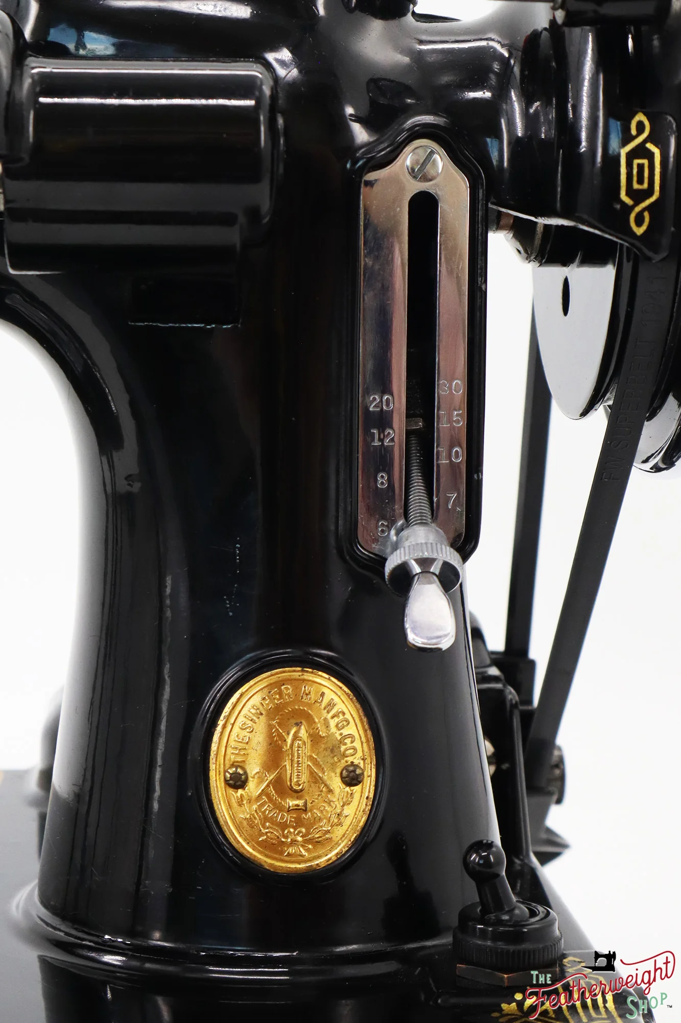 Singer Featherweight 221 Sewing Machine, "First-Run" 1933 AD5460** - Image 15