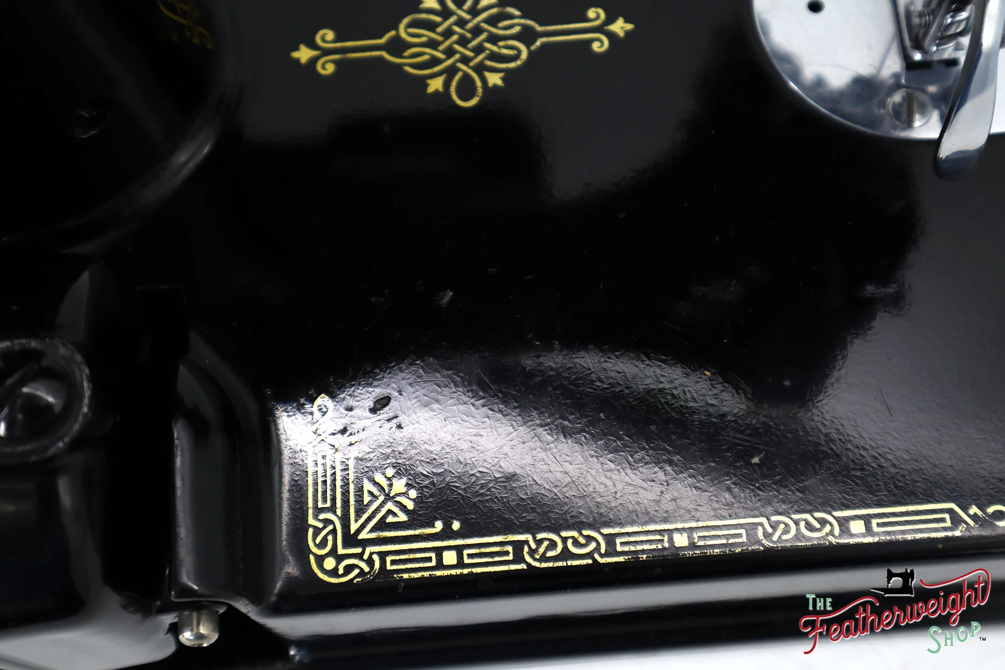 Singer Featherweight 221 Sewing Machine, "First-Run" 1933 AD5472** - Image 13