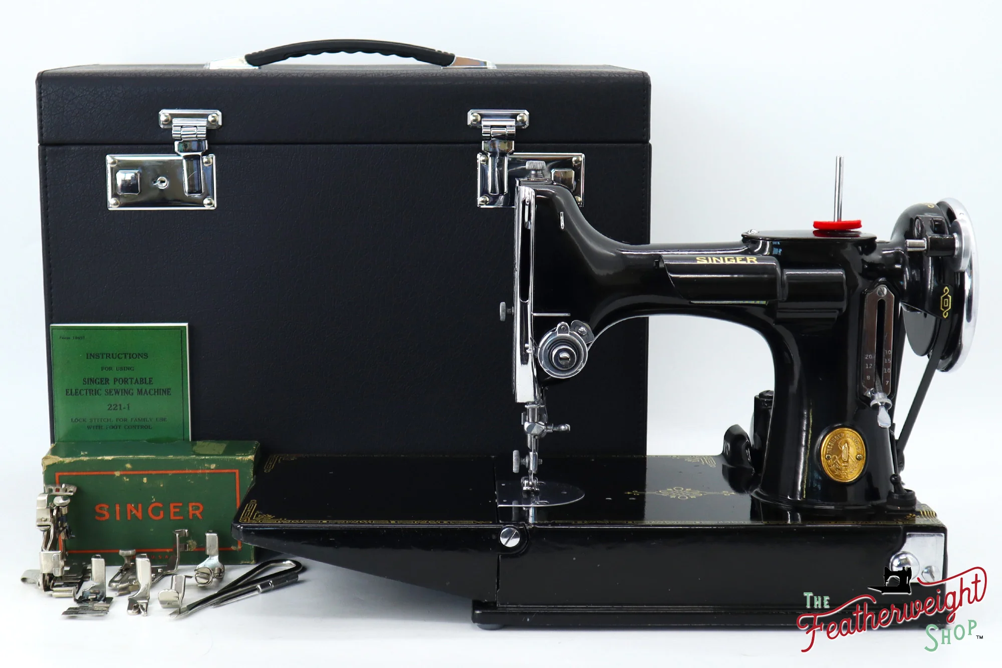 Singer Featherweight 221 Sewing Machine, "First-Run" 1933 AD5472** - Image 2