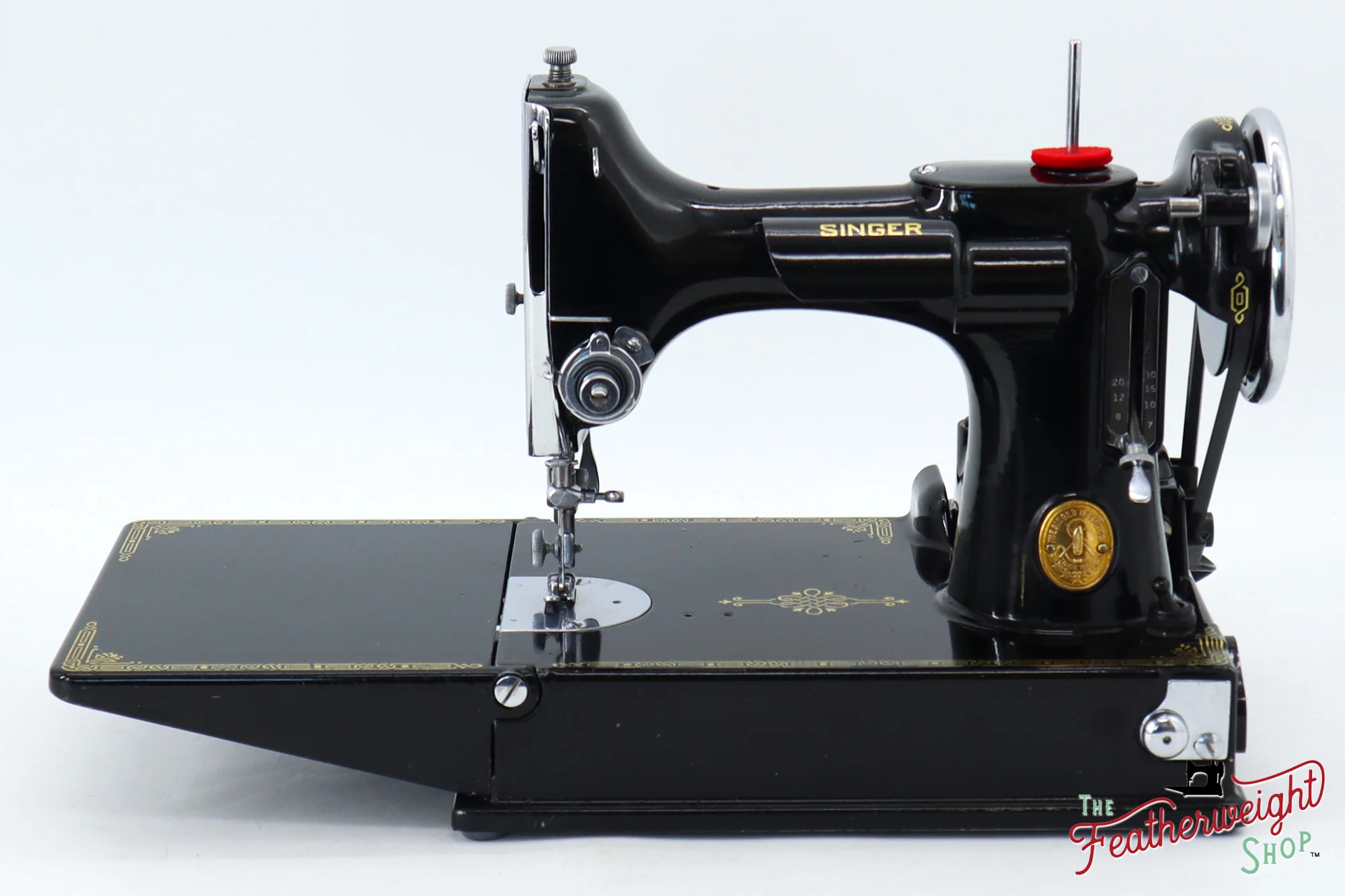 Singer Featherweight 221 Sewing Machine, "First-Run" 1933 AD5472** - Image 3
