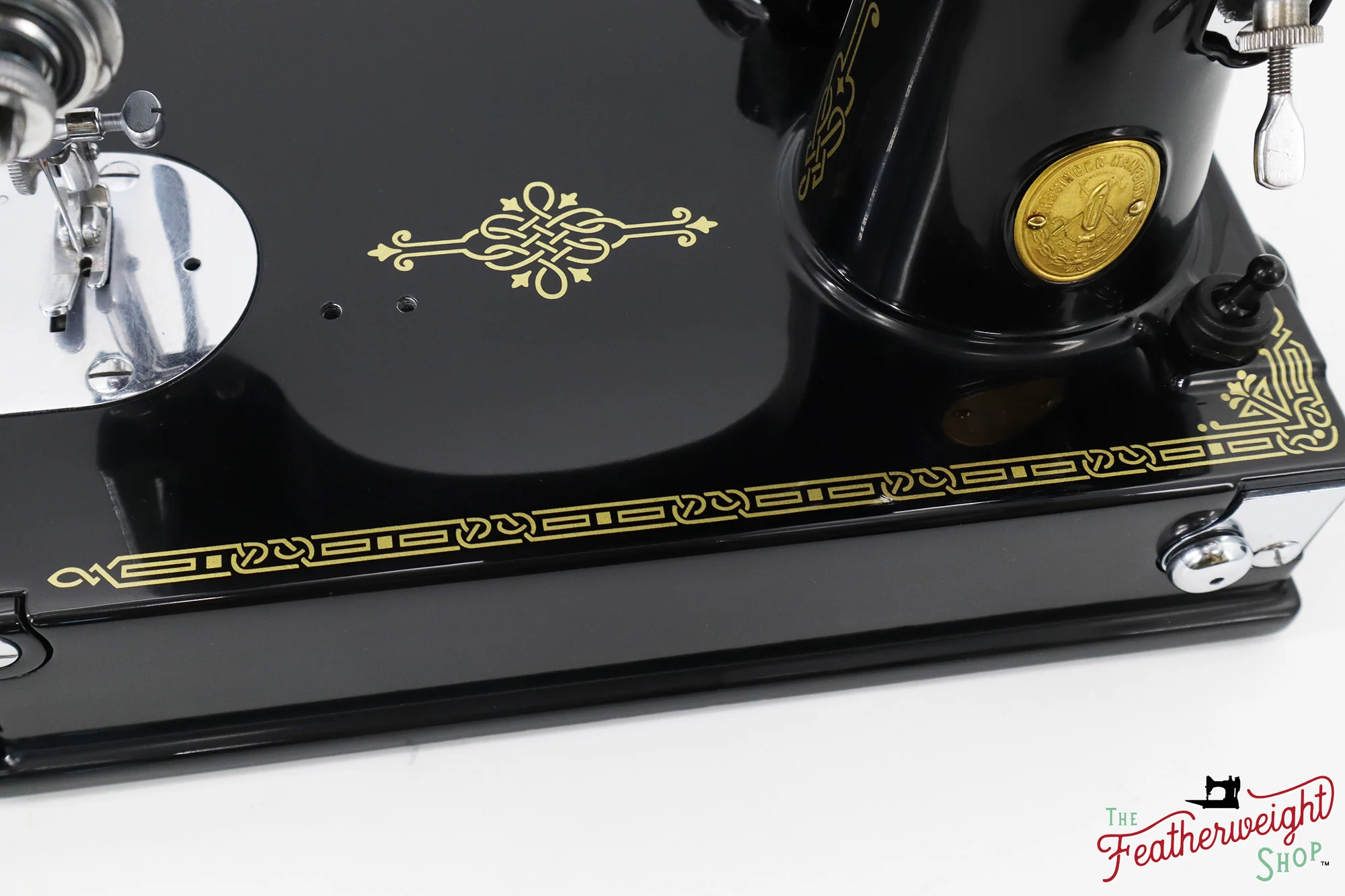 Singer Featherweight 221 Sewing machine, "First-Run" 1933 AD5473** - Fully Restored in Gloss Black - Image 7