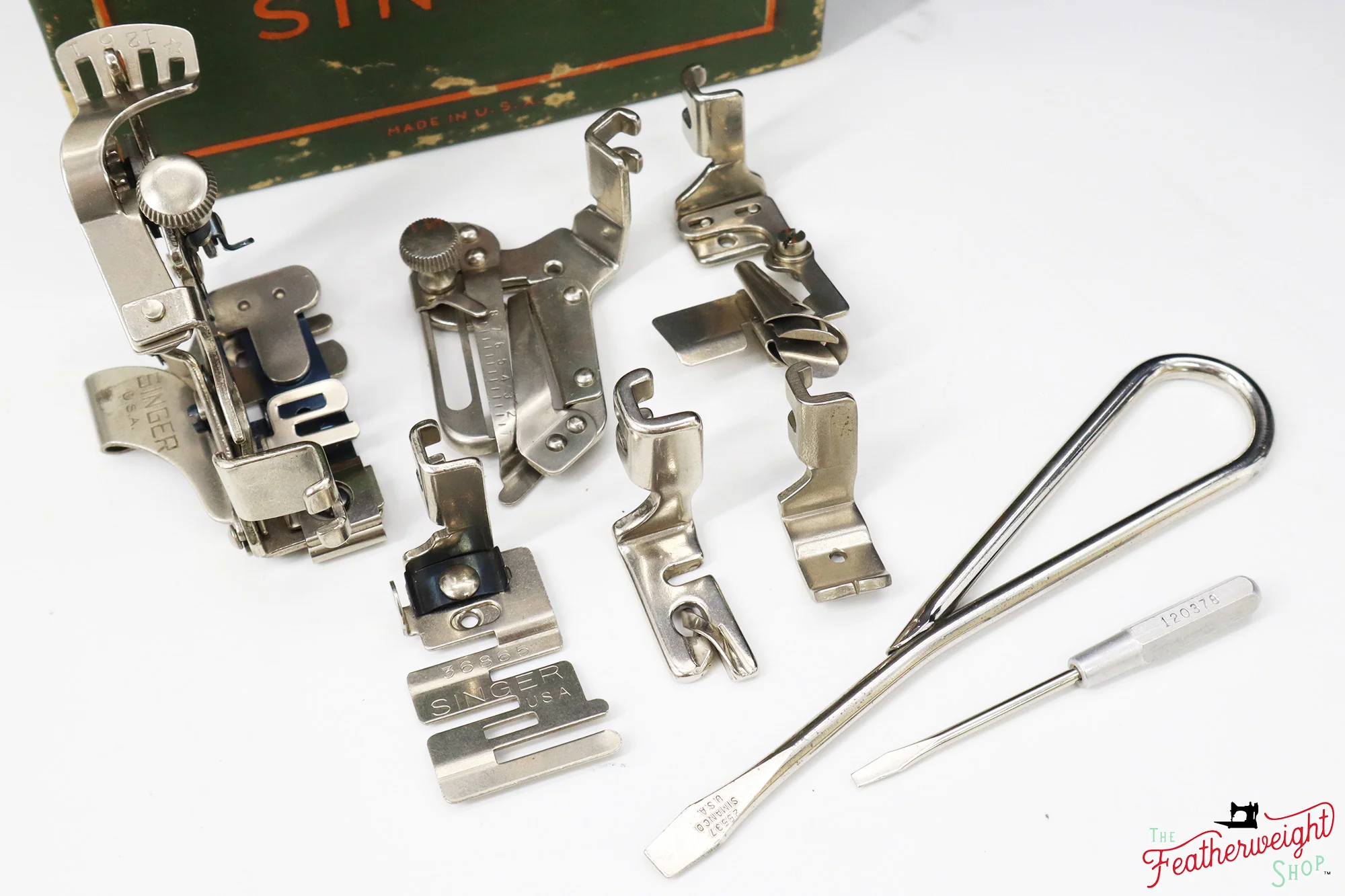Singer Featherweight 221 Sewing Machine, Rare - WRINKLE AF387*** - Image 17