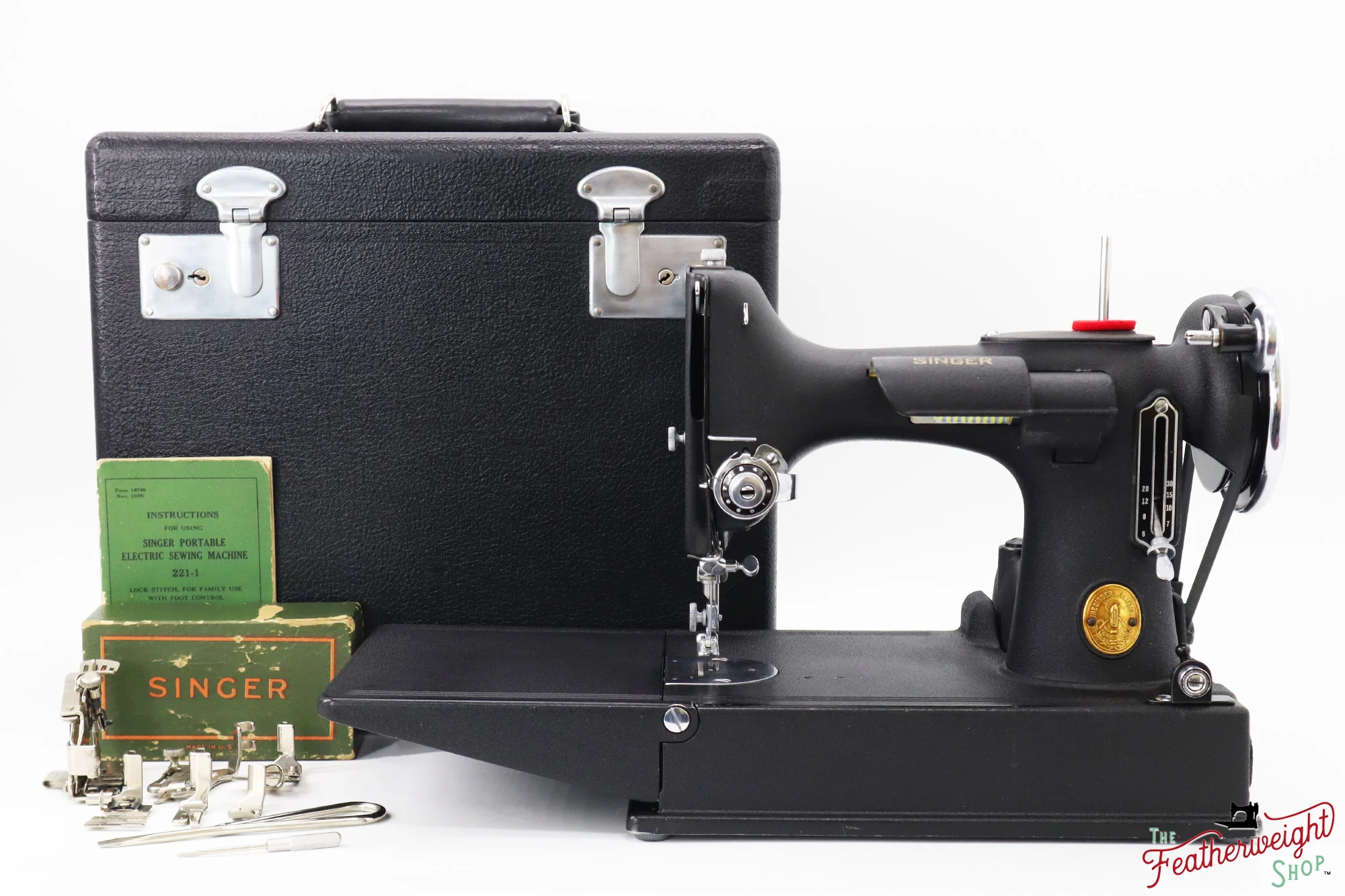 Singer Featherweight 221 Sewing Machine, Rare - WRINKLE AF387*** - Image 3