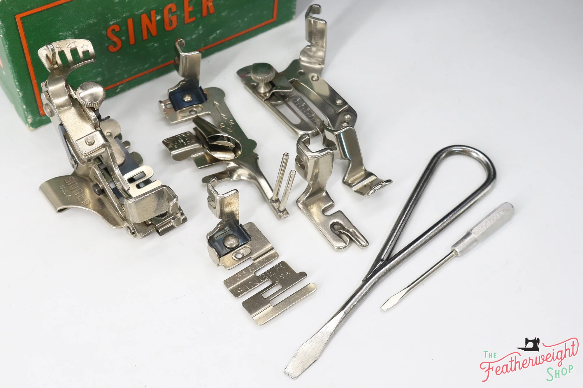 Singer Featherweight 221 Sewing Machine, Rare - WRINKLE AF5893** - Image 17