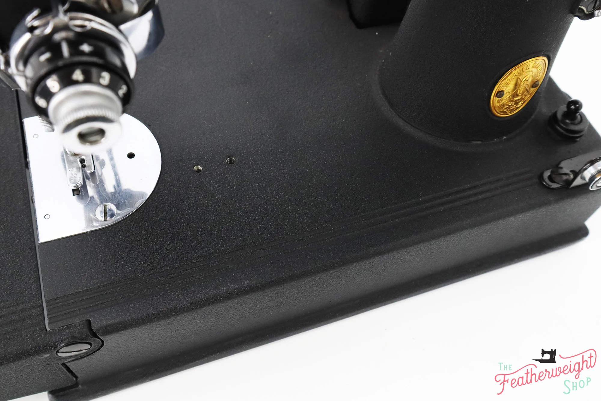 Singer Featherweight 221 Sewing Machine, Rare - WRINKLE AF5893** - Image 8