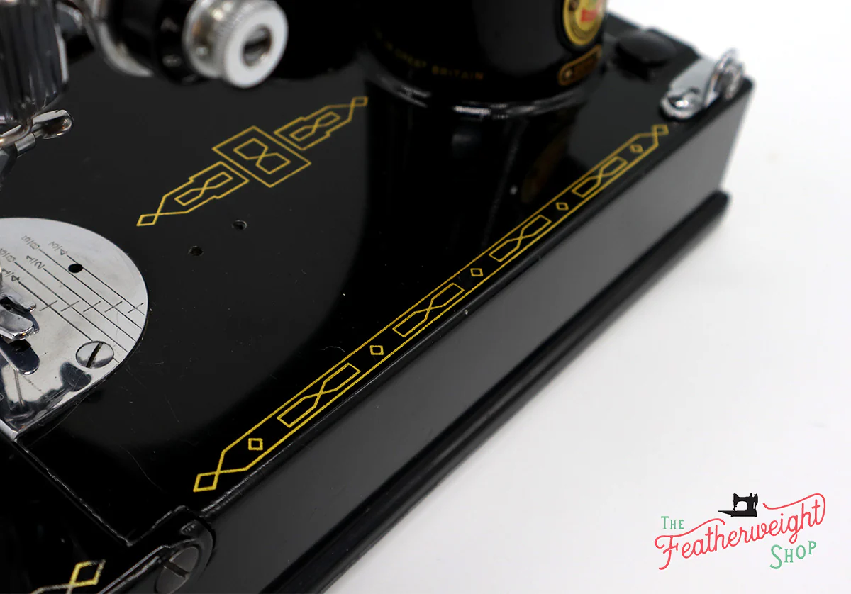 Singer Featherweight 221K Sewing Machine, RED "S" ES249*** - Image 14