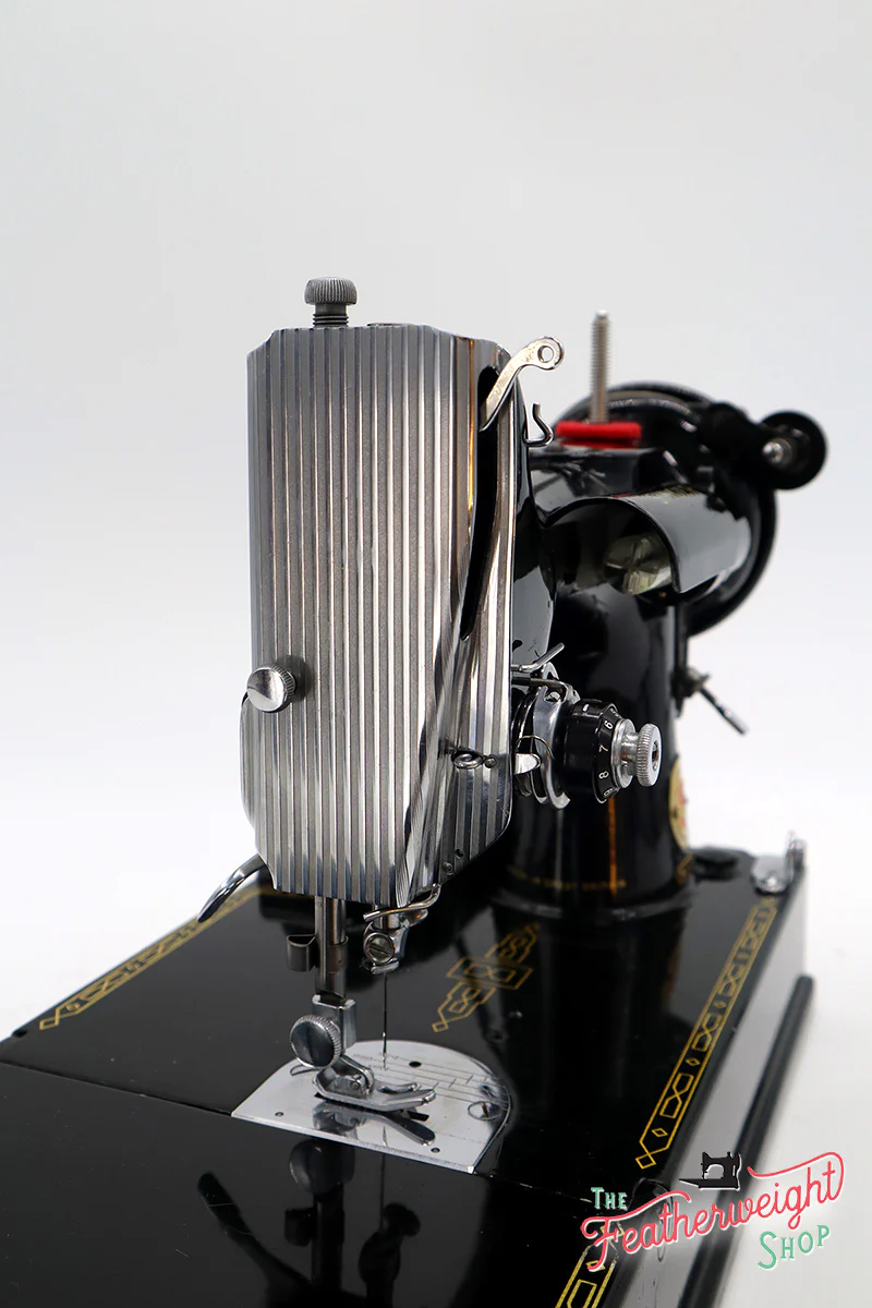 Singer Featherweight 221K Sewing Machine, RED "S" ES249*** - Image 17