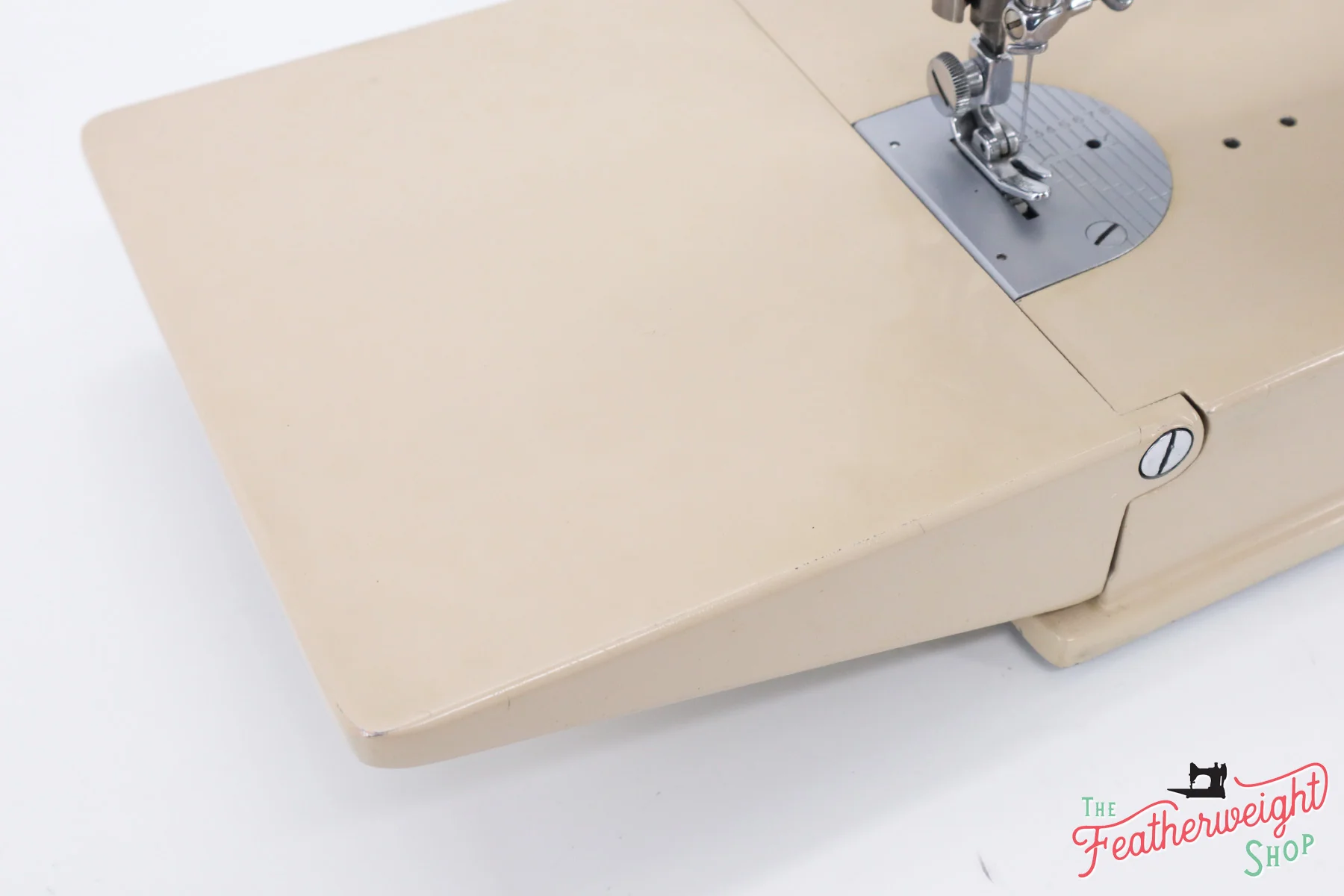 Singer Featherweight 221 Sewing Machine, TAN JE1579** - Image 10