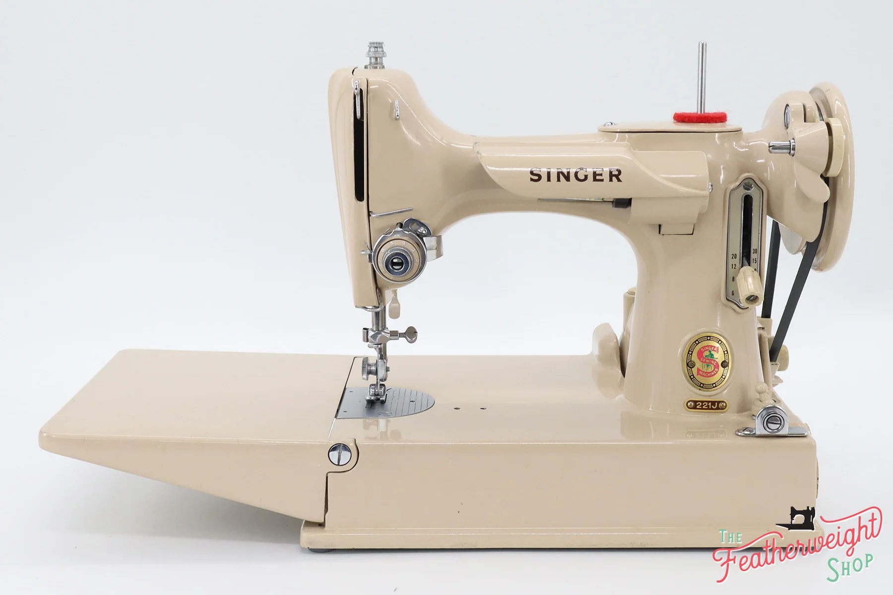 Singer Featherweight 221 Sewing Machine, TAN JE1579** - Image 2