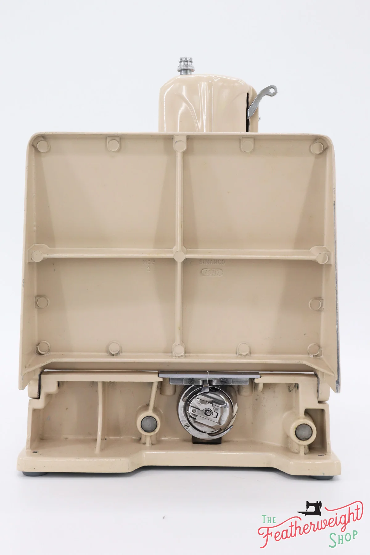 Singer Featherweight 221 Sewing Machine, TAN JE1579** - Image 5