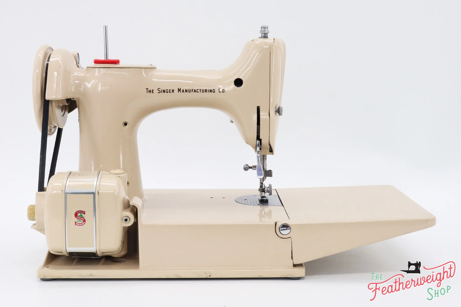 Singer Featherweight 221 Sewing Machine, TAN JE1579** - Image 7