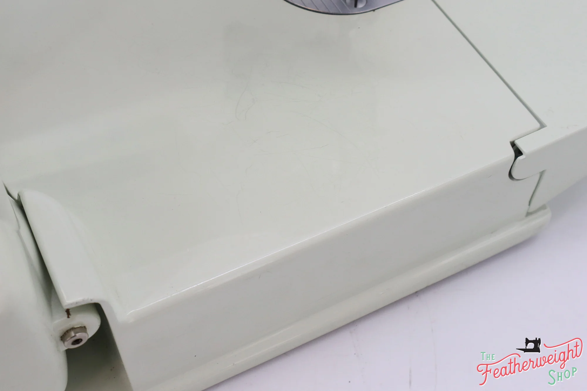 Singer Featherweight 221 Sewing Machine, WHITE - EV780*** - Image 11