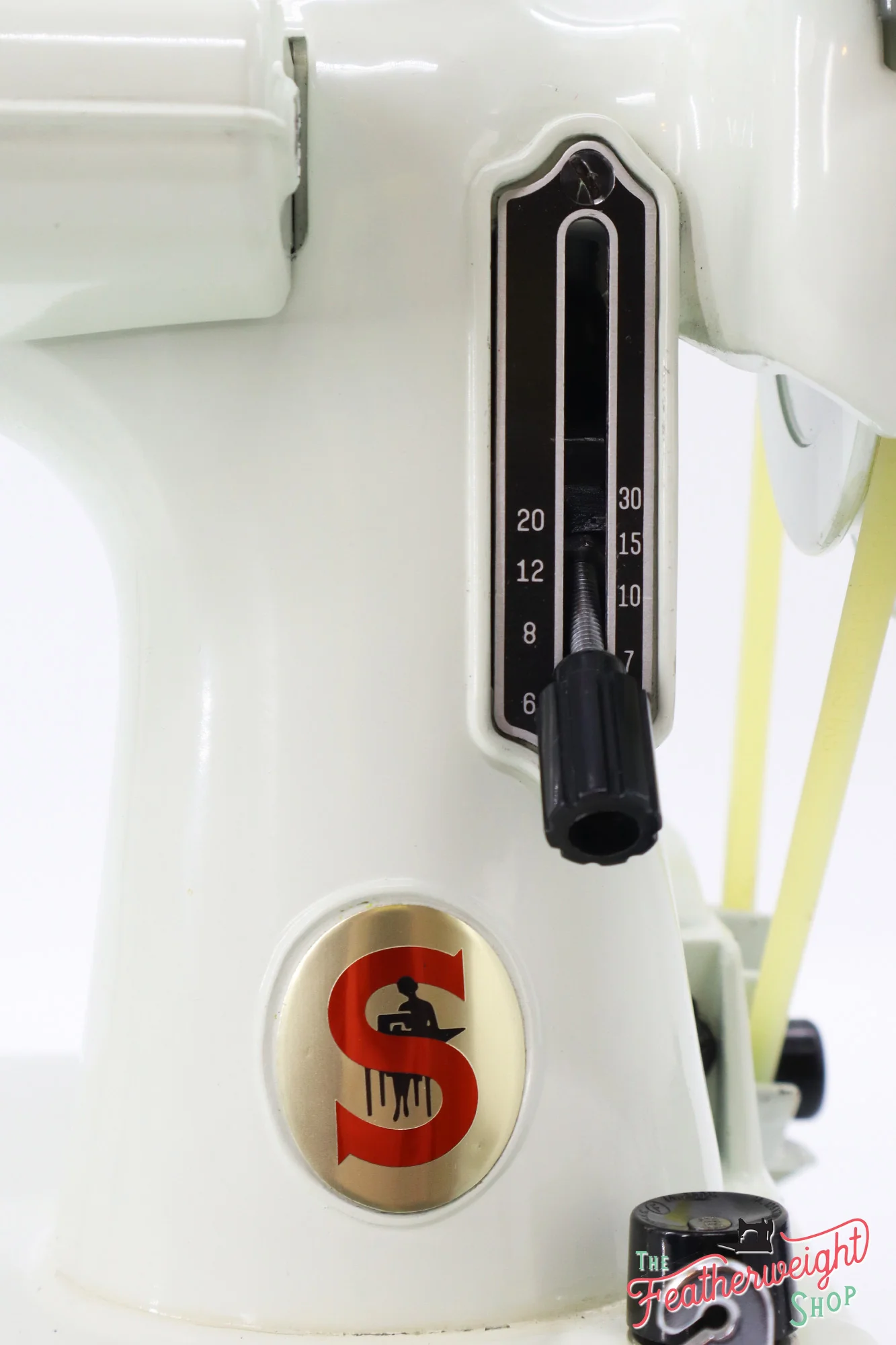 Singer Featherweight 221 Sewing Machine, WHITE - EV780*** - Image 13