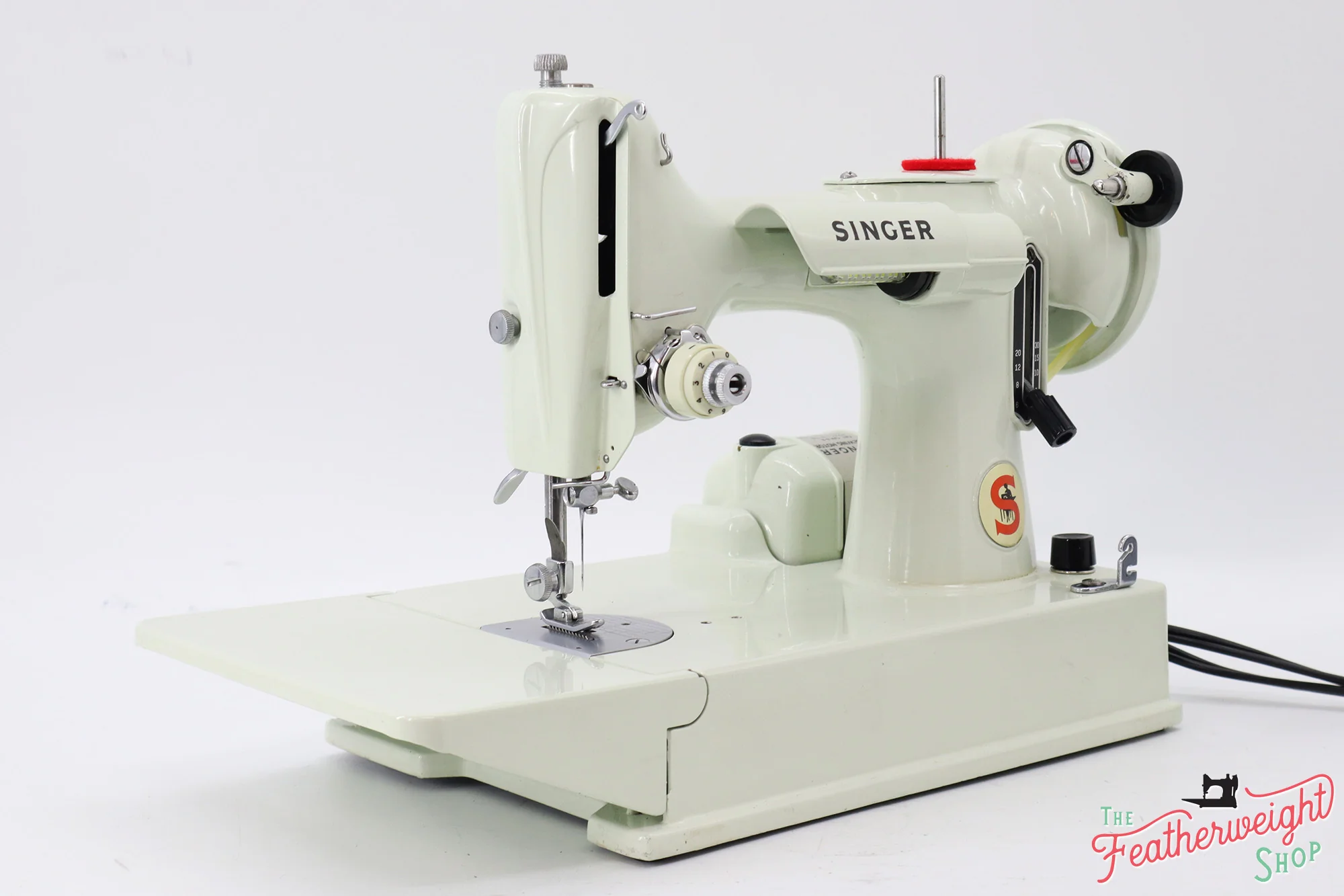 Singer Featherweight 221 Sewing Machine, WHITE - EV780*** - Image 3