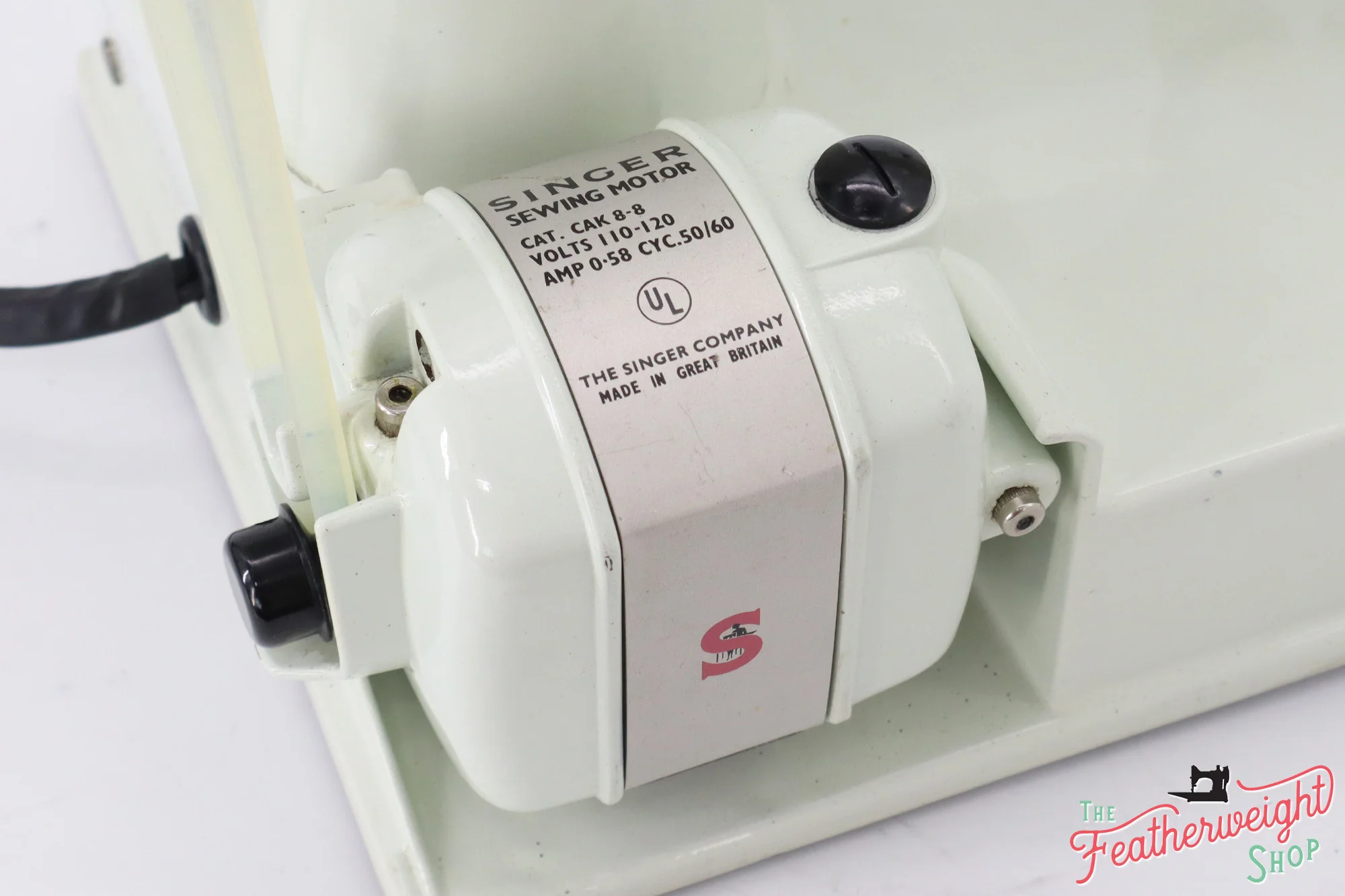 Singer Featherweight 221 Sewing Machine, WHITE EV781*** - Image 17