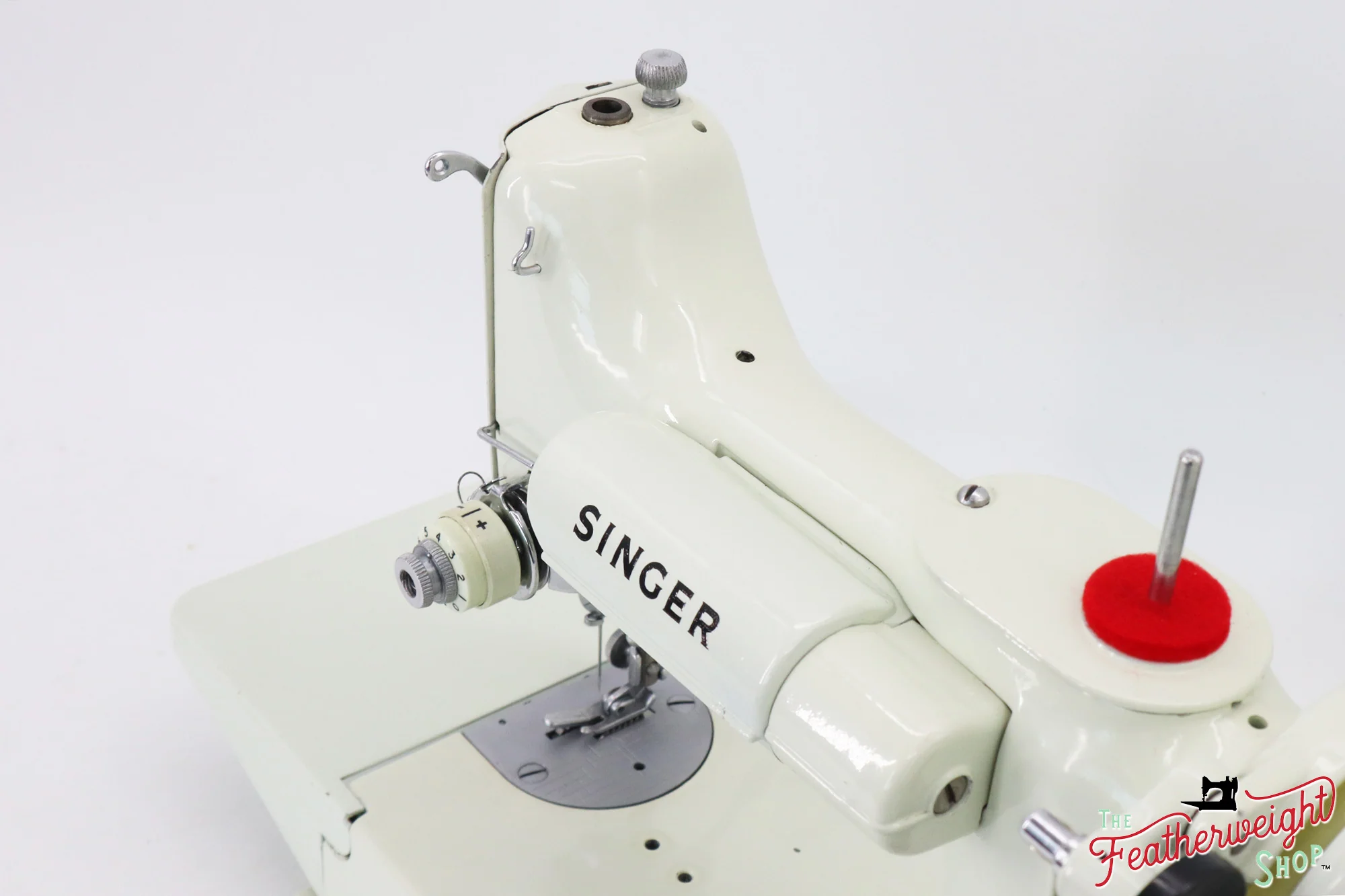 Singer Featherweight 221 Sewing Machine, WHITE - EV782*** - Image 13