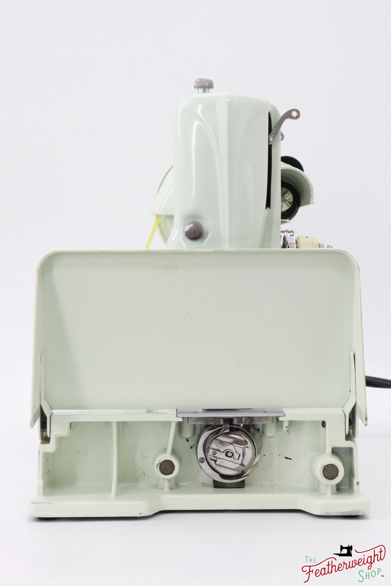 Singer Featherweight 221 Sewing Machine, WHITE - EV886*** - Image 5