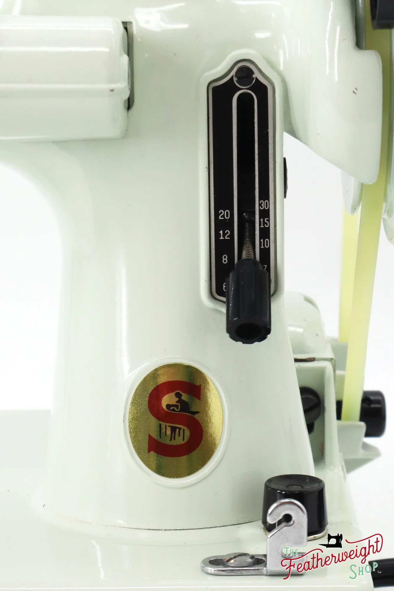Singer Featherweight 221K Sewing Machine, WHITE - EV887*** - Image 15