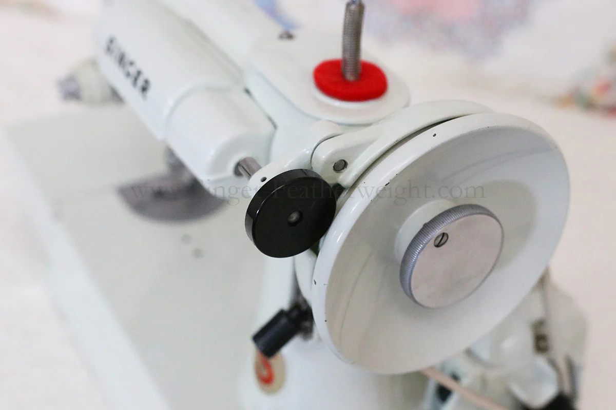 Singer Featherweight 221 Sewing Machine, WHITE EV893*** - Image 19