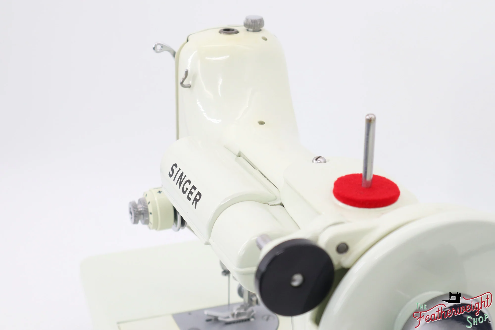 Singer Featherweight 221 Sewing Machine, WHITE - EV896*** - Image 11