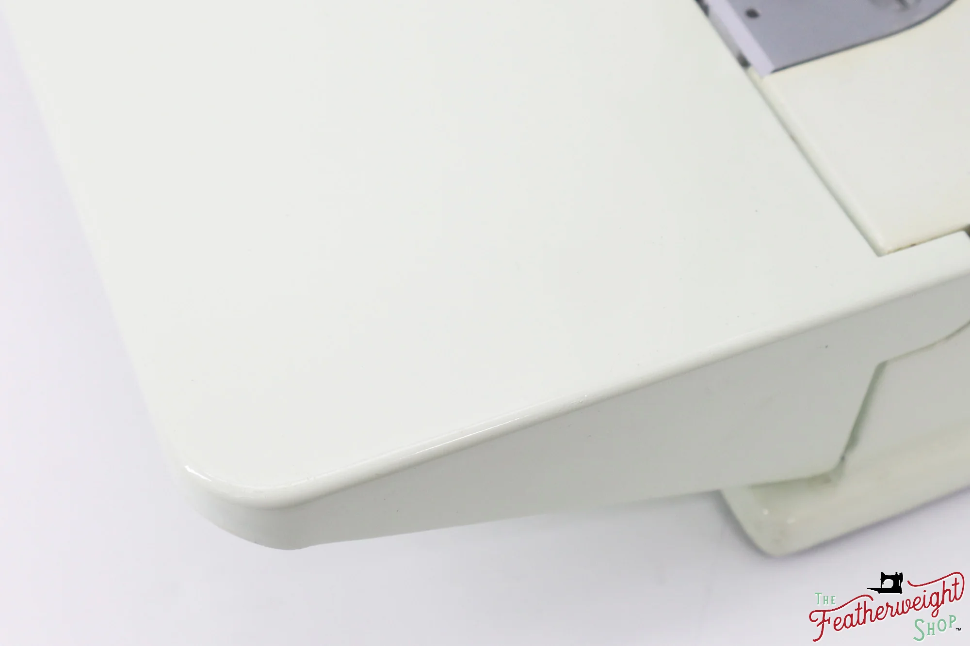 Singer Featherweight 221 Sewing Machine, WHITE - EV896*** - Image 12