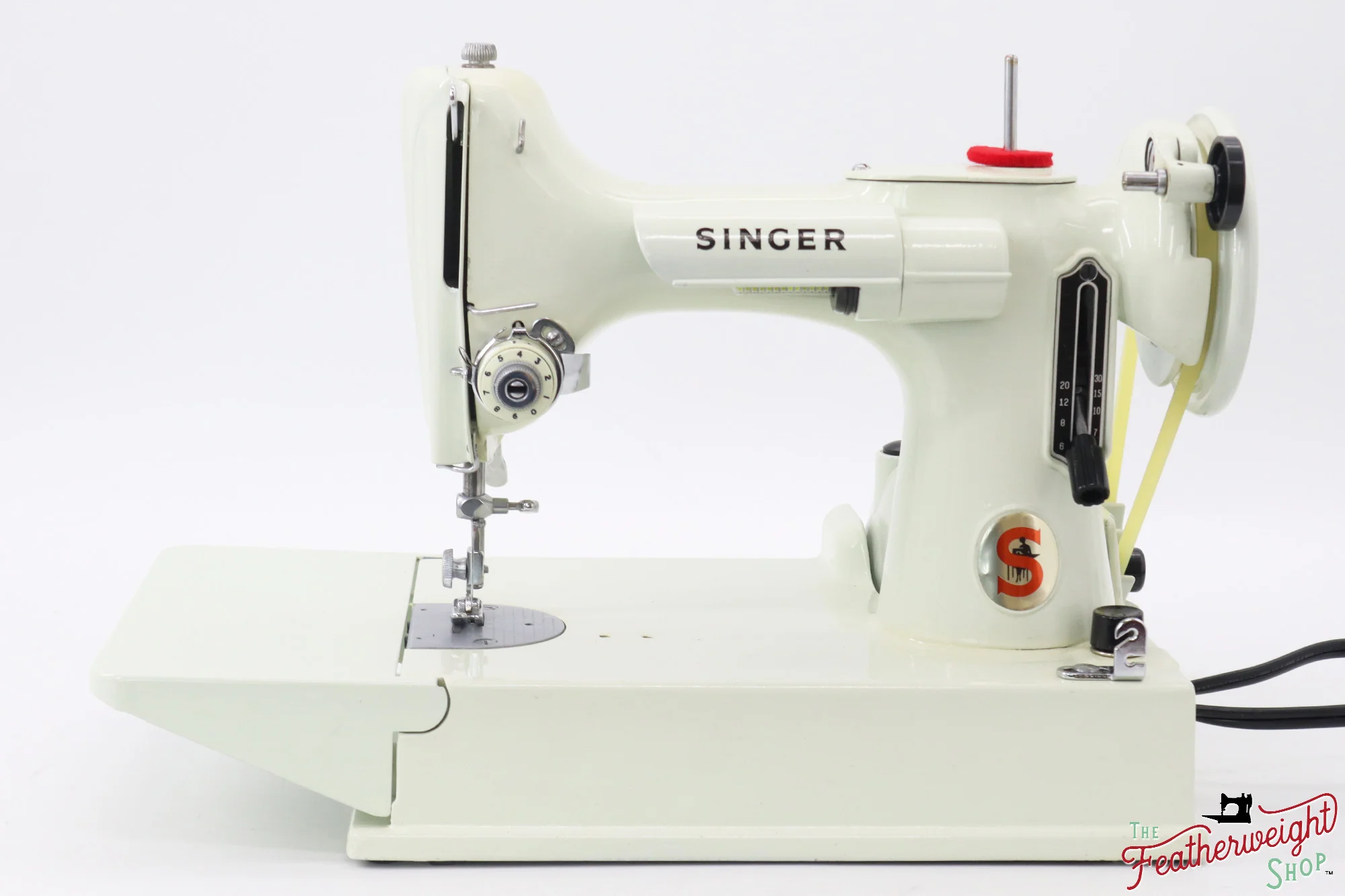 Singer Featherweight 221 Sewing Machine, WHITE - EV896*** - Image 3