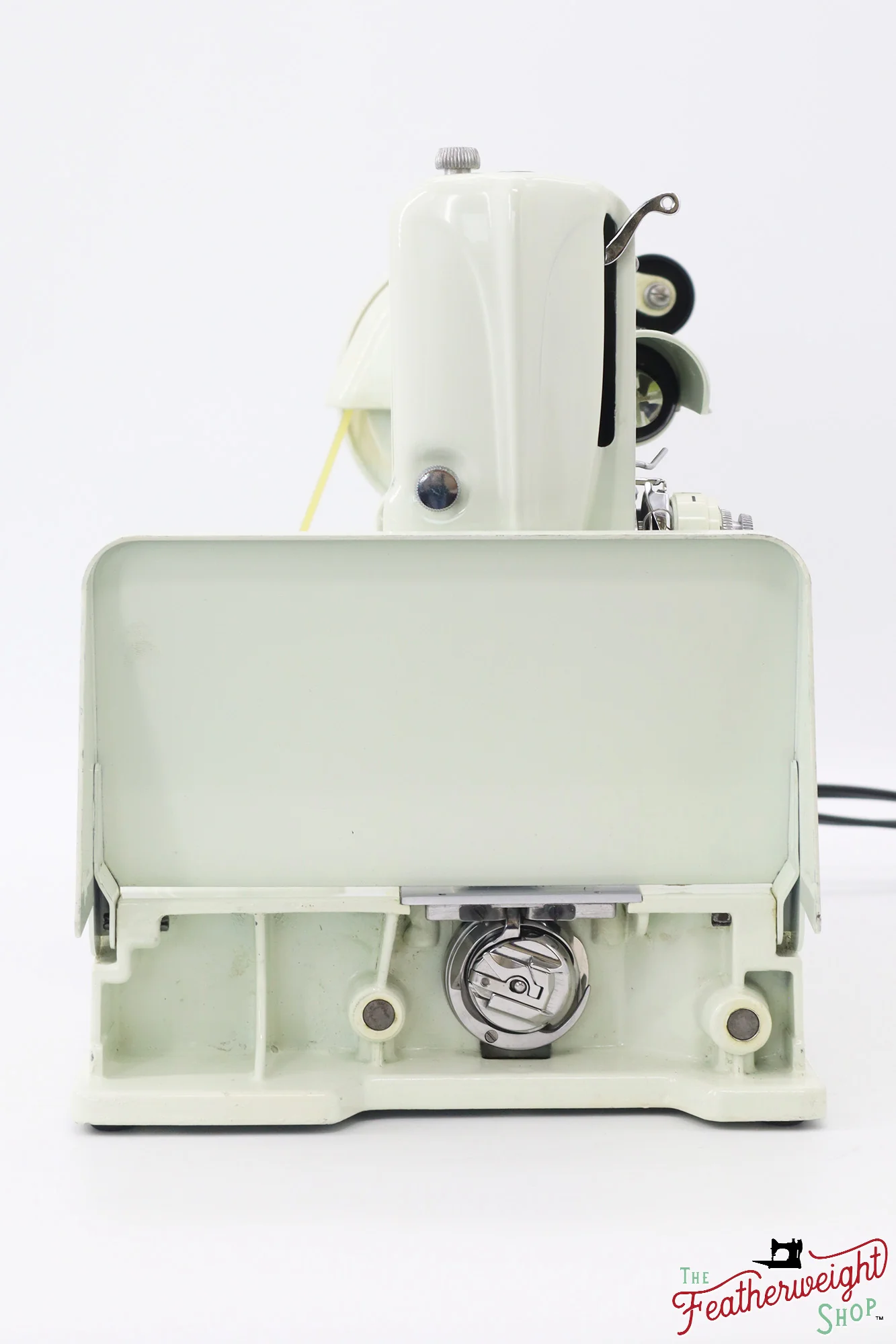 Singer Featherweight 221 Sewing Machine, WHITE - EV896*** - Image 4
