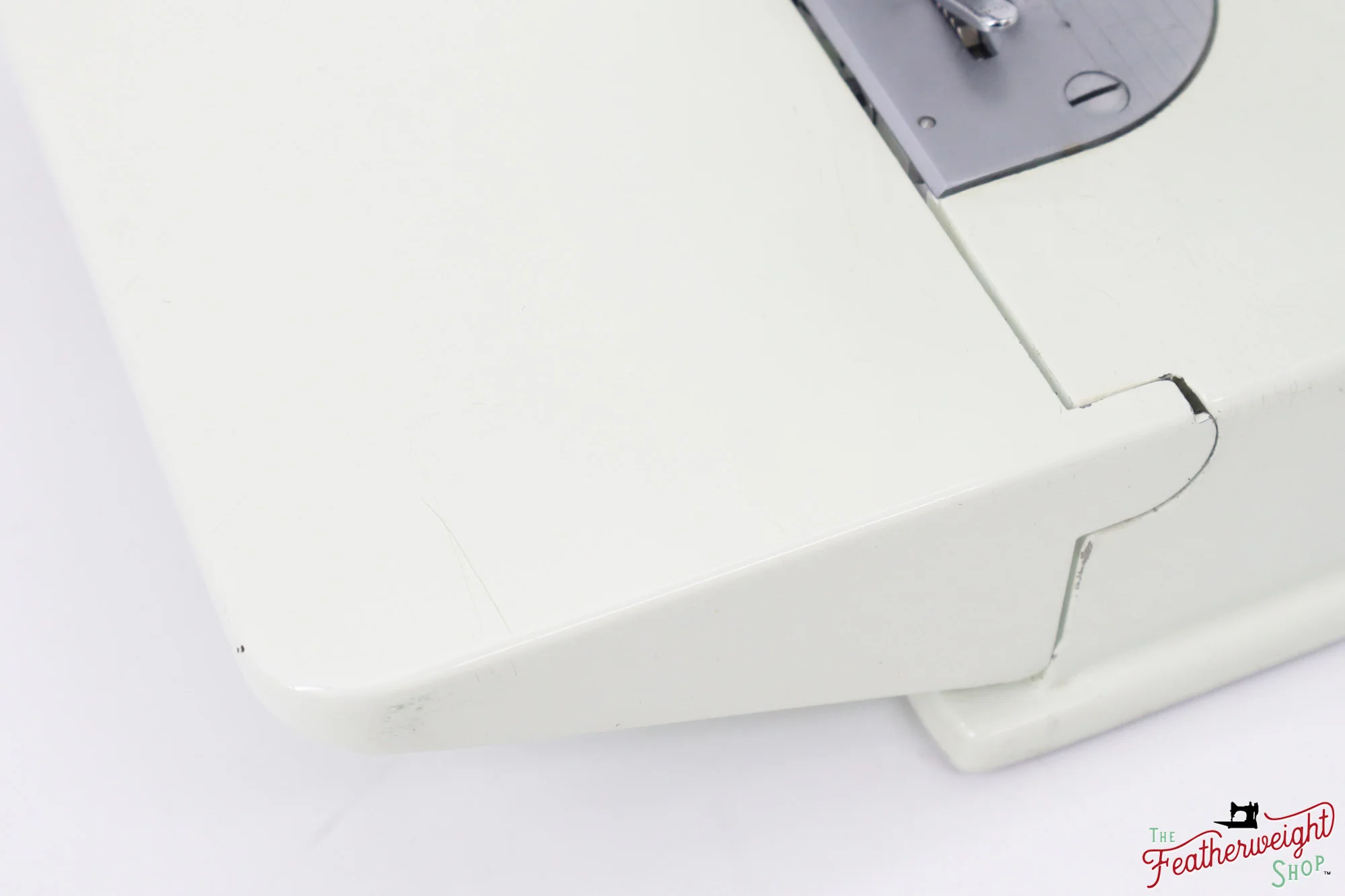 Singer Featherweight 221 Sewing Machine, WHITE - EV941*** - Image 10