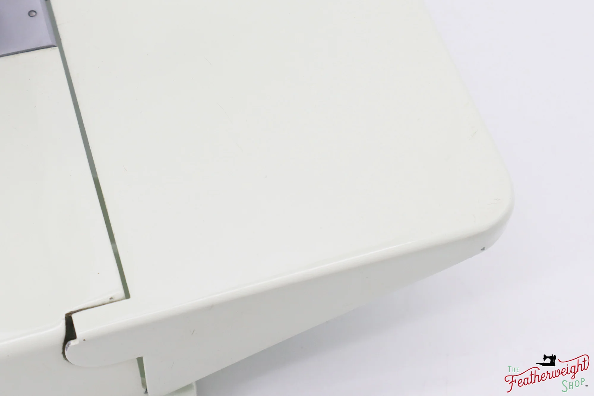 Singer Featherweight 221 Sewing Machine, WHITE - EV941*** - Image 11