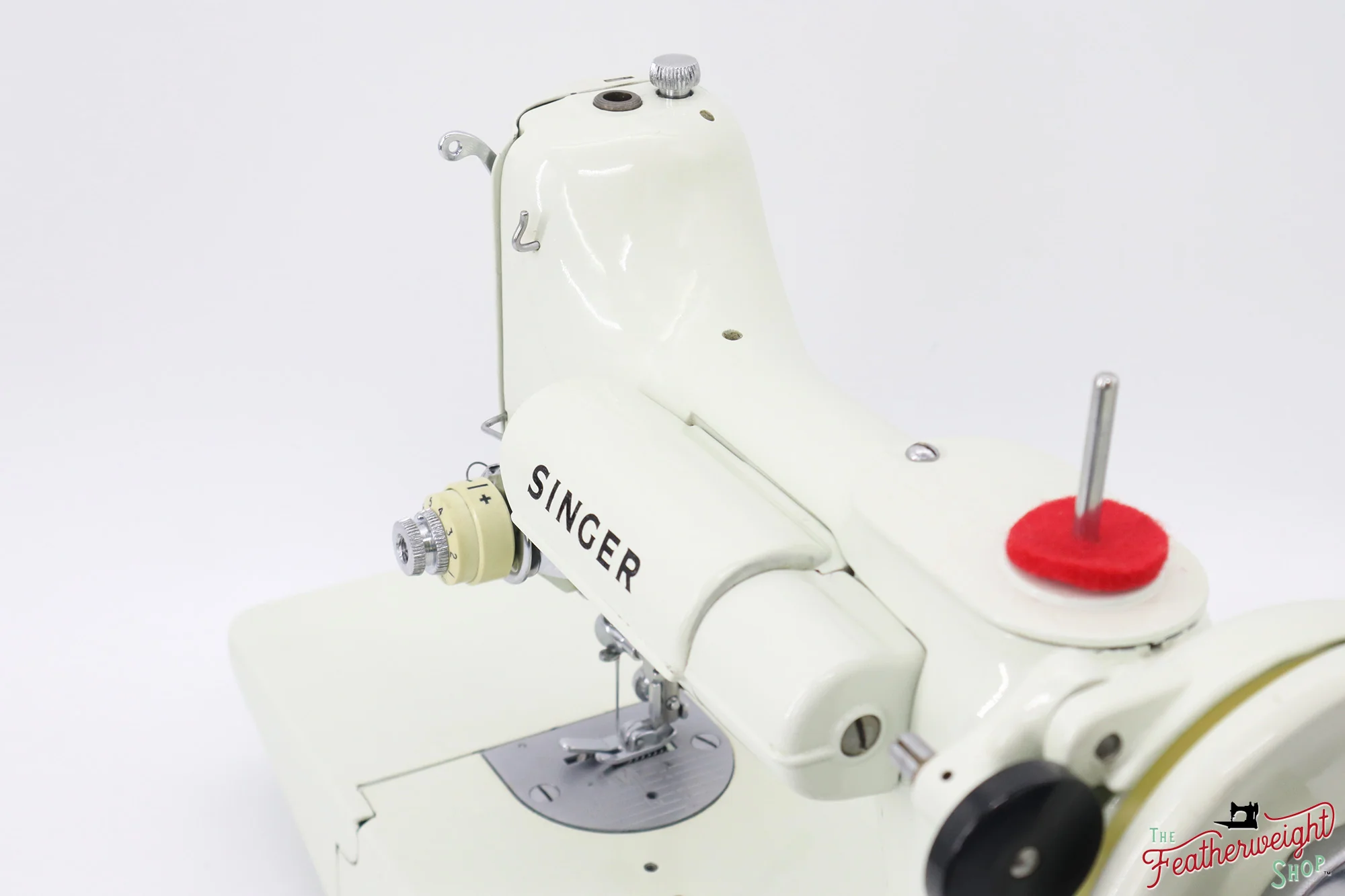 Singer Featherweight 221 Sewing Machine, WHITE - EV941*** - Image 14