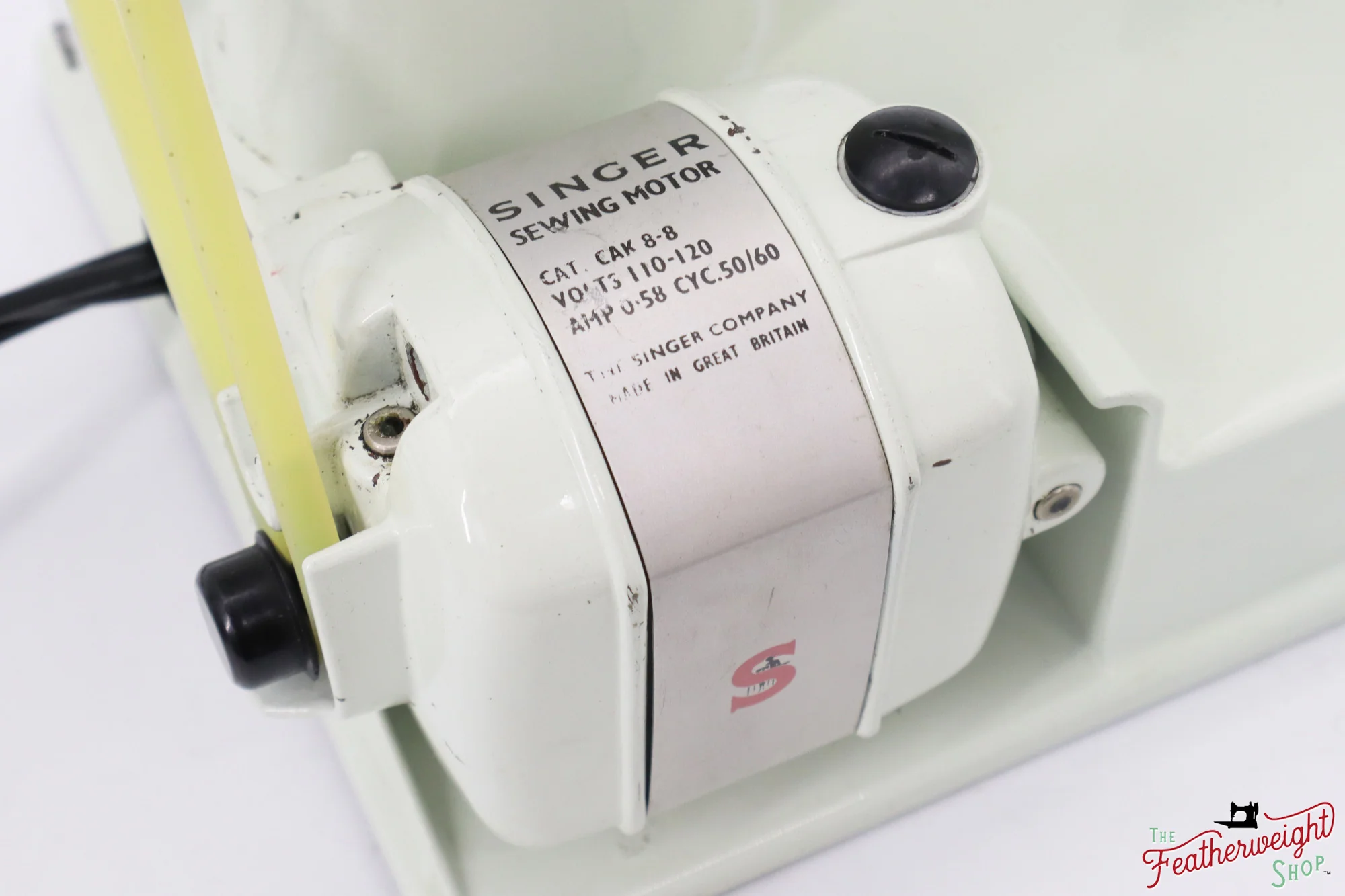 Singer Featherweight 221 Sewing Machine, WHITE - EV941*** - Image 17