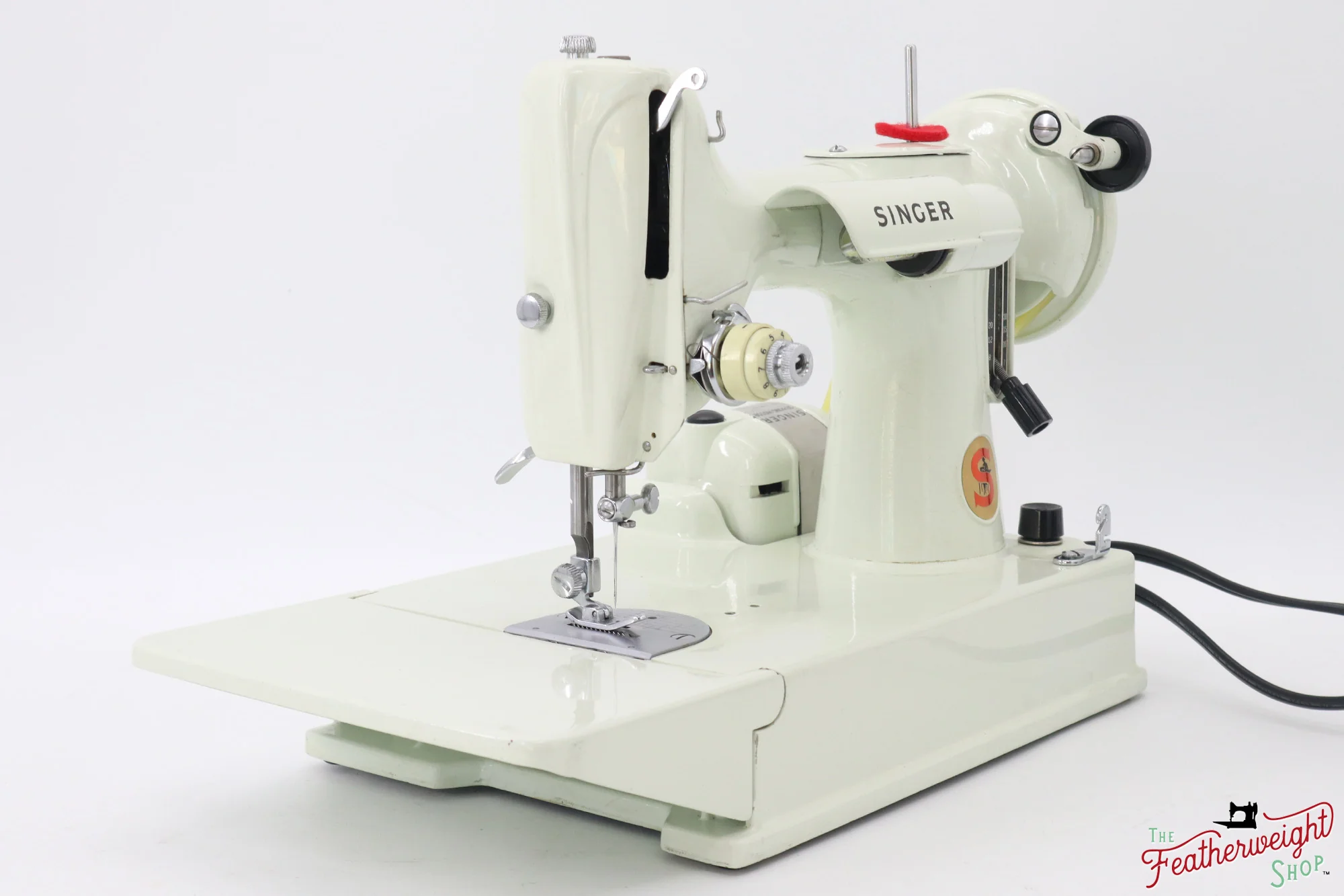 Singer Featherweight 221 Sewing Machine, WHITE - EV941*** - Image 4