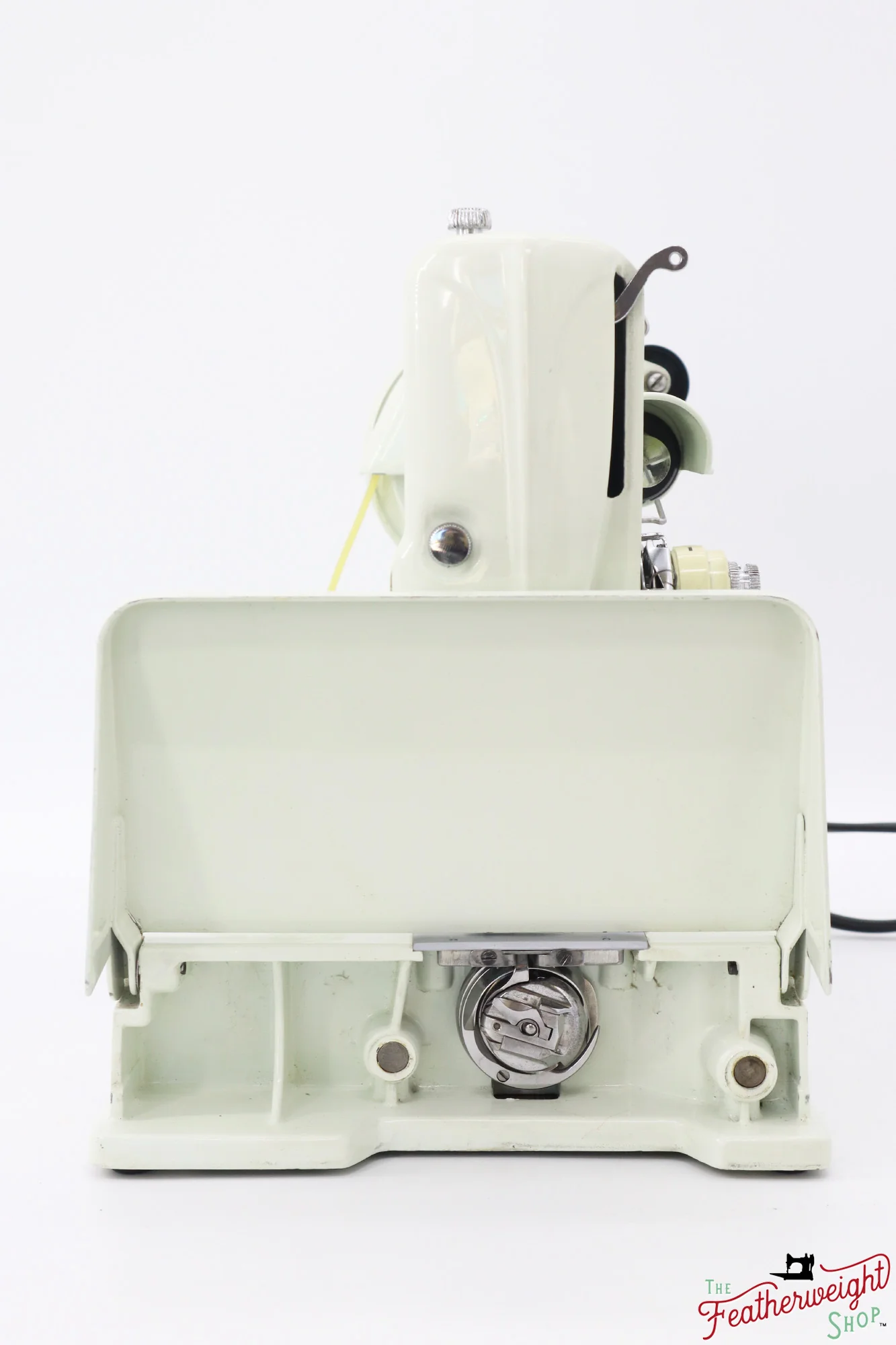 Singer Featherweight 221 Sewing Machine, WHITE - EV941*** - Image 6