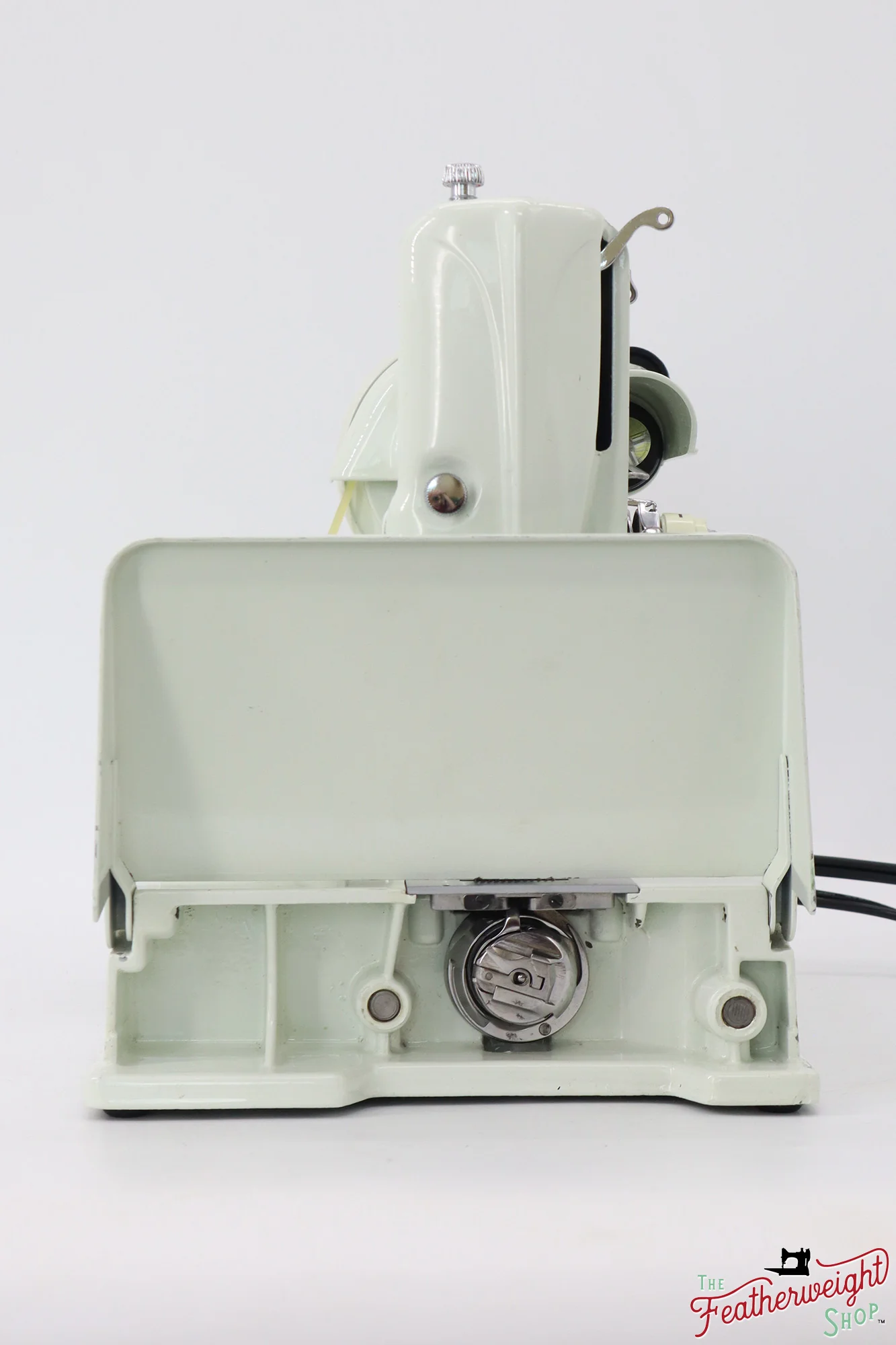 Singer Featherweight 221 Sewing Machine, WHITE - EV9575** - Image 4