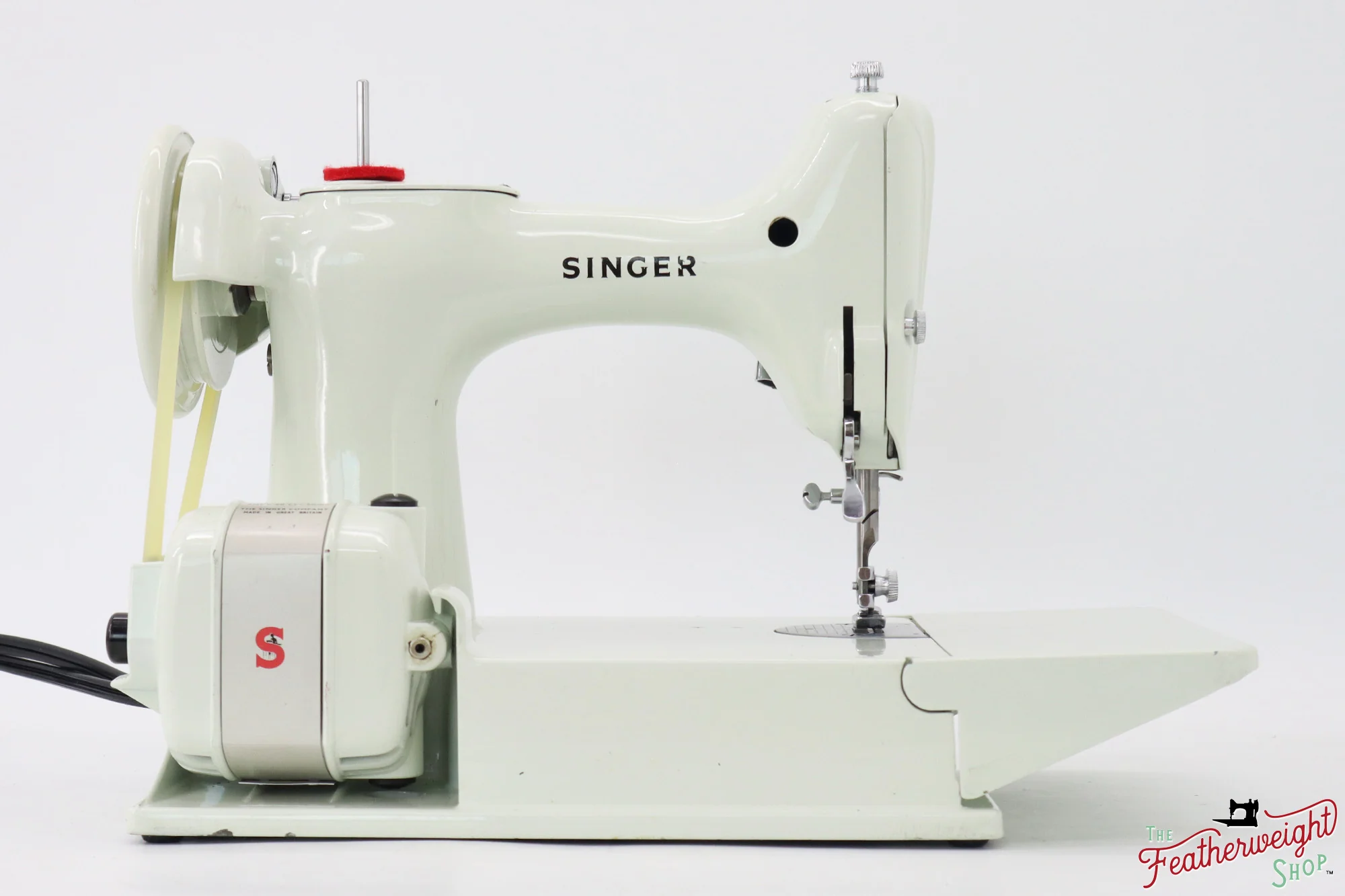Singer Featherweight 221 Sewing Machine, WHITE - EV9575** - Image 6