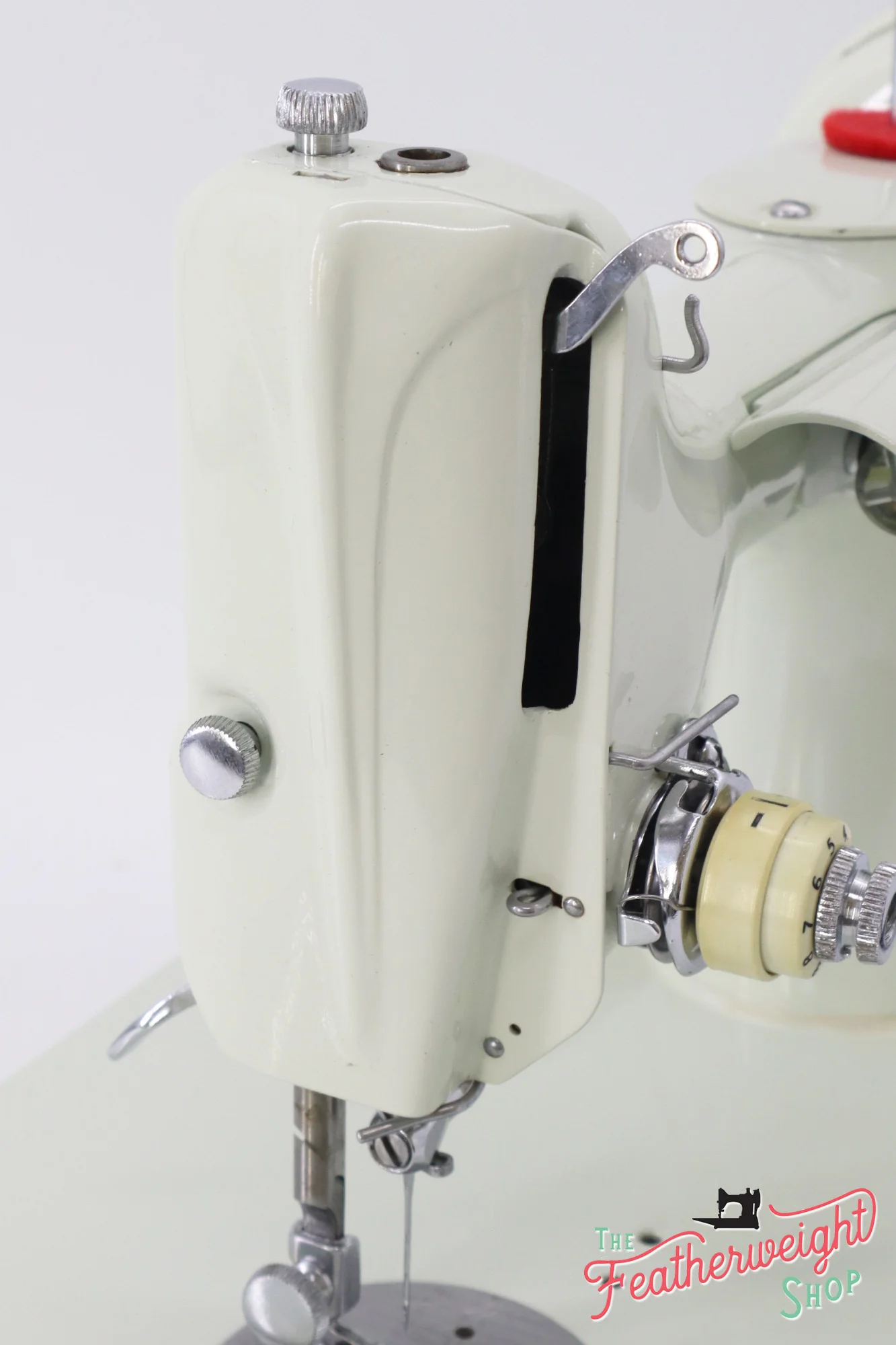 Singer Featherweight 221 Sewing Machine, WHITE EV974*** - Image 13
