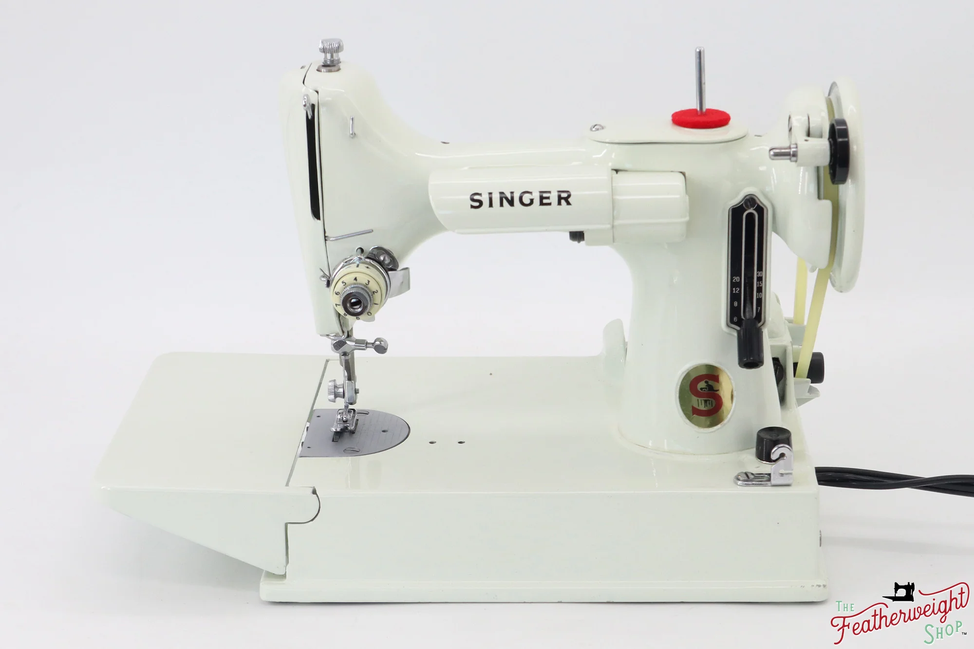 Singer Featherweight 221 Sewing Machine, WHITE - EV978*** - Image 3