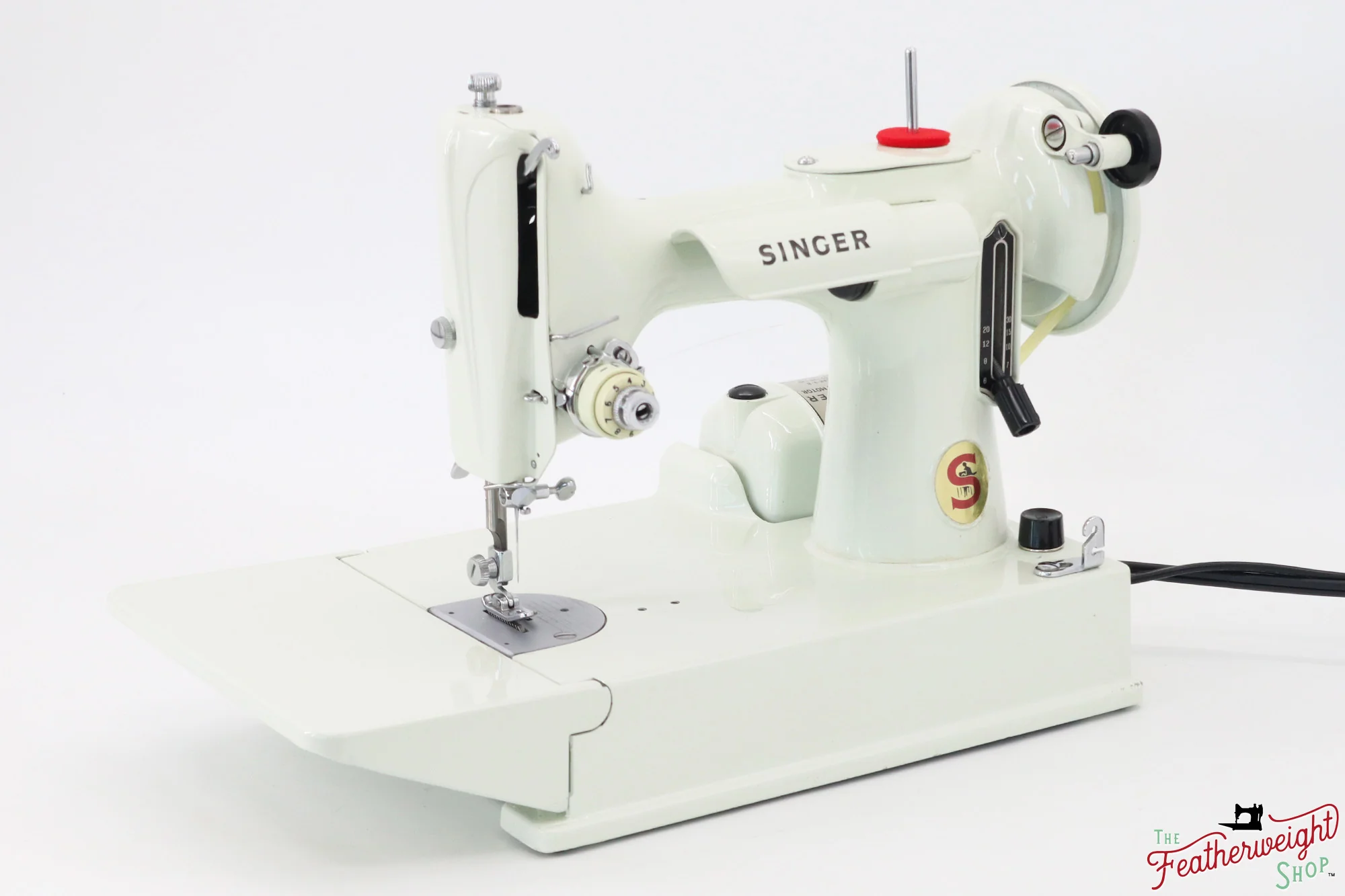 Singer Featherweight 221 Sewing Machine, WHITE - EV978*** - Image 4