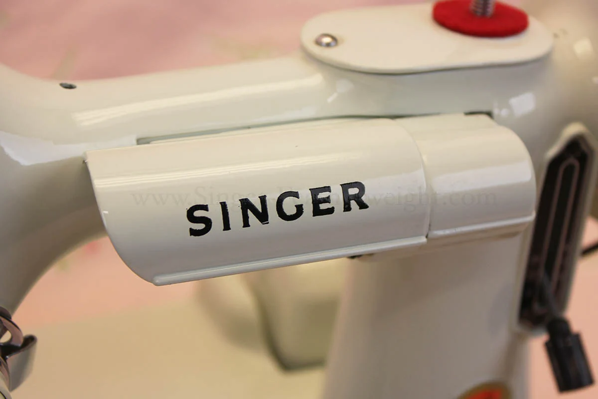 Singer Featherweight 221 Sewing Machine, WHITE EV982*** - Image 16