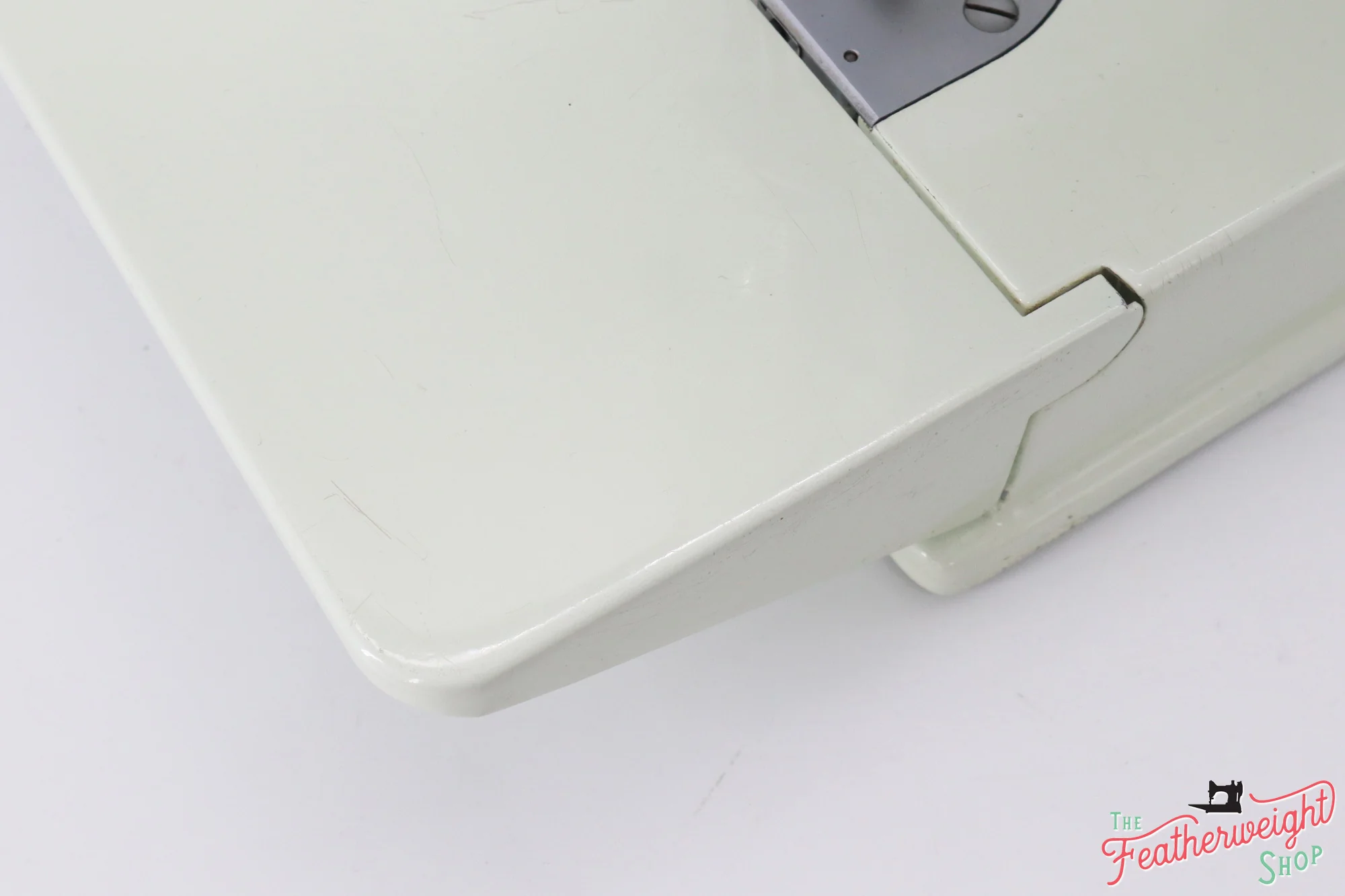 Singer Featherweight 221 Sewing Machine, WHITE EV9828** - Image 6