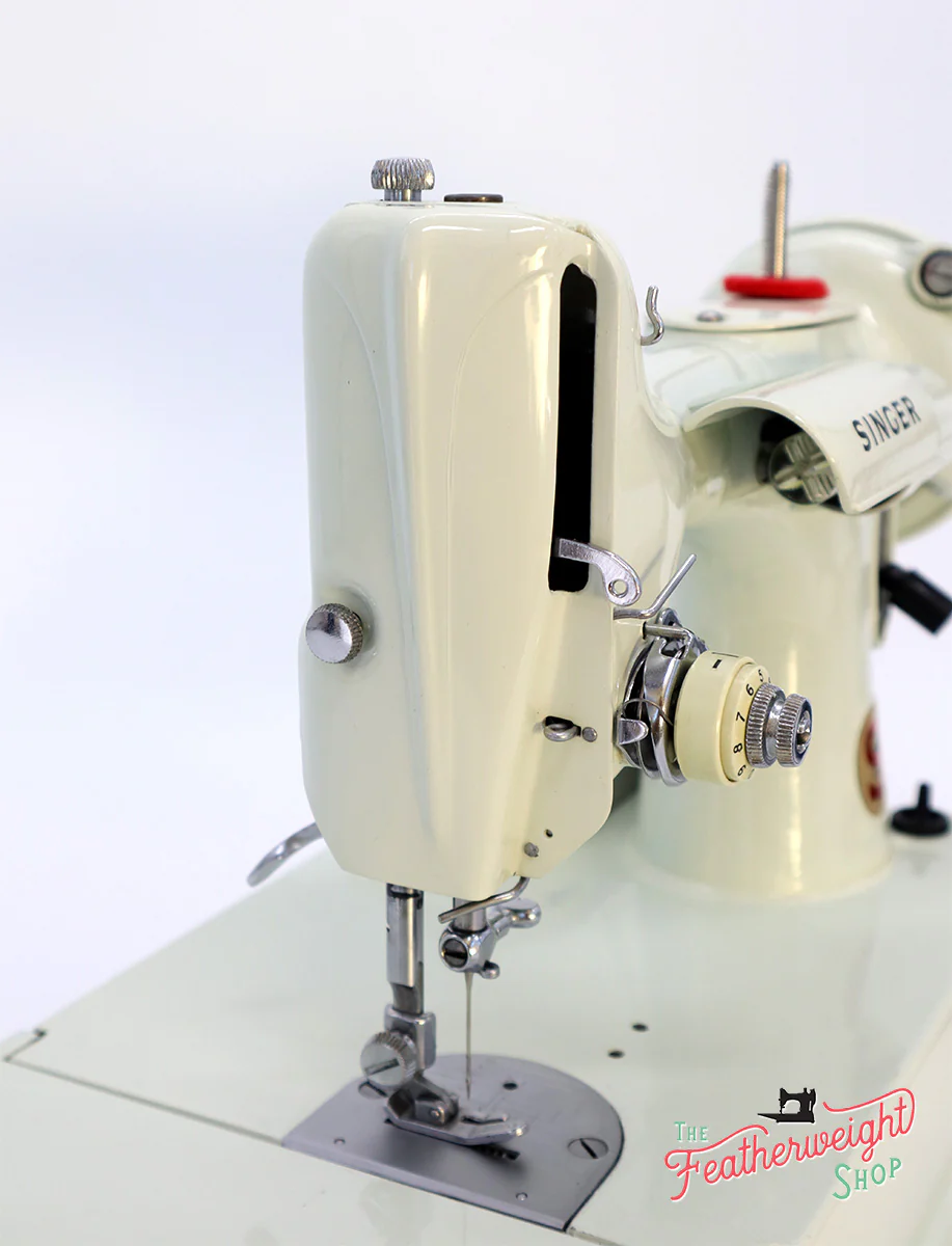 Singer Featherweight 221 Sewing Machine, WHITE EV986*** - Image 22