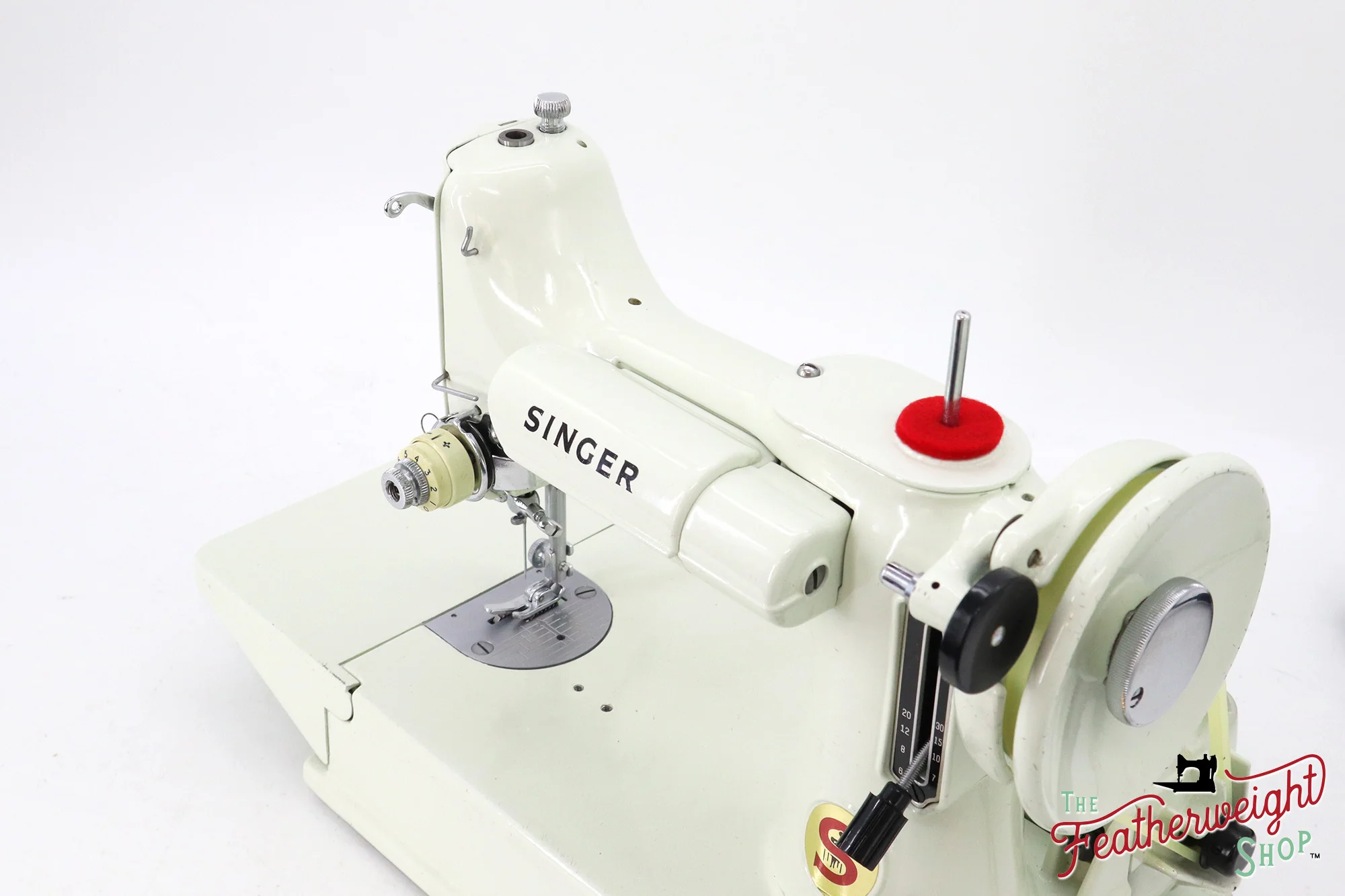 Singer Featherweight 221 Sewing Machine, WHITE - EV987*** - Image 11