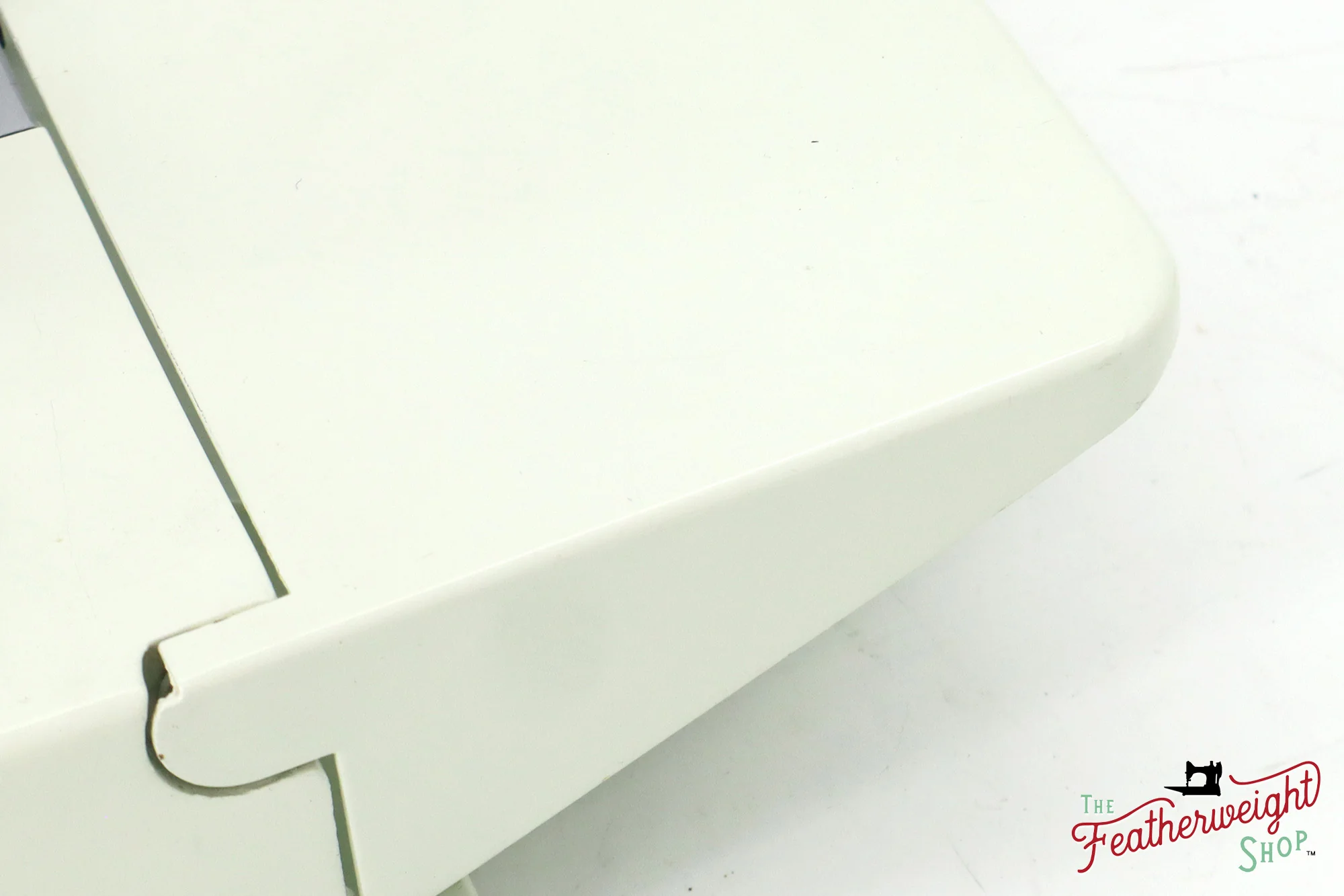 Singer Featherweight 221K Sewing Machine, WHITE - EV99384* - Image 13