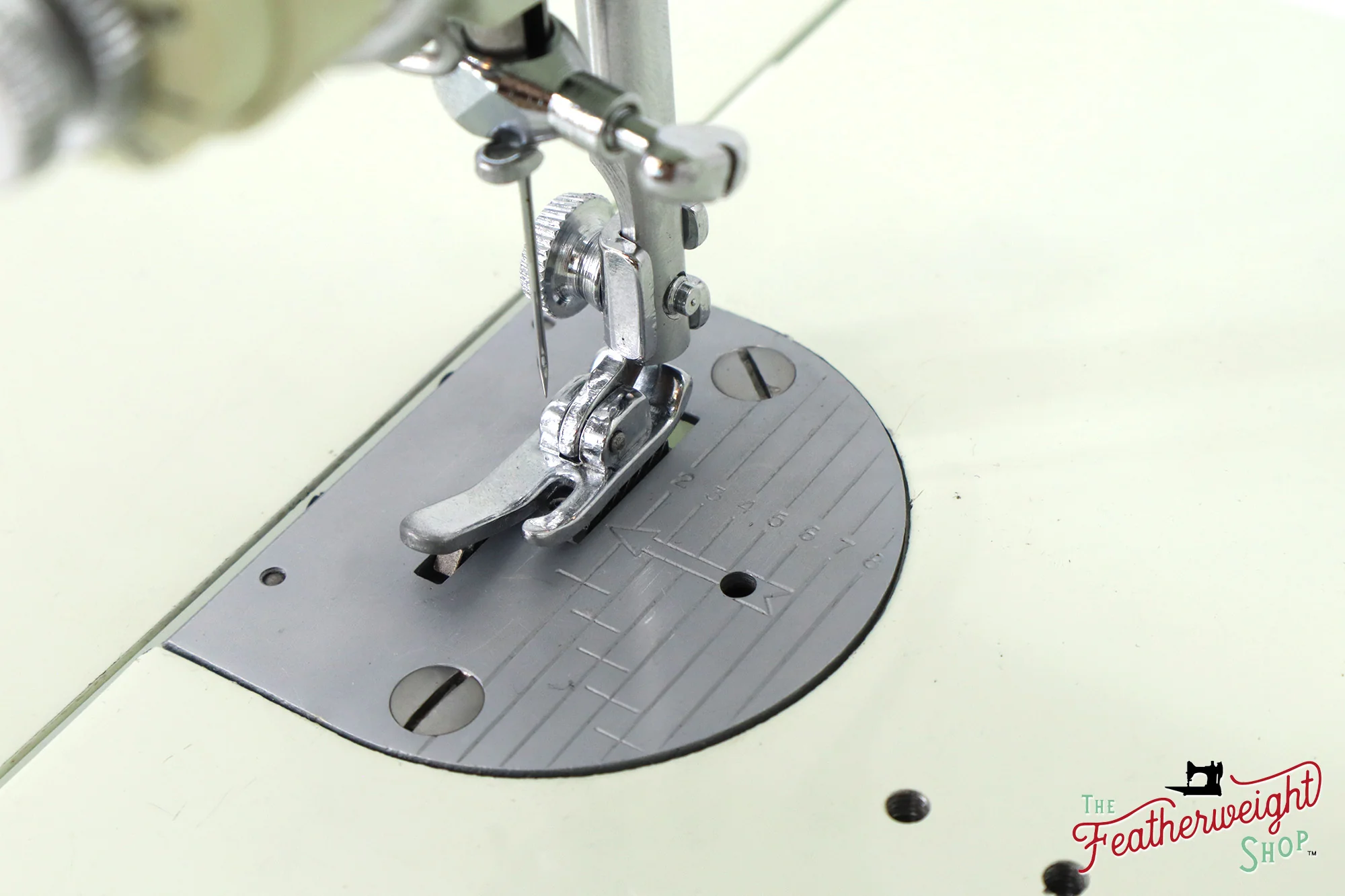 Singer Featherweight 221K Sewing Machine, WHITE - EV99384* - Image 14