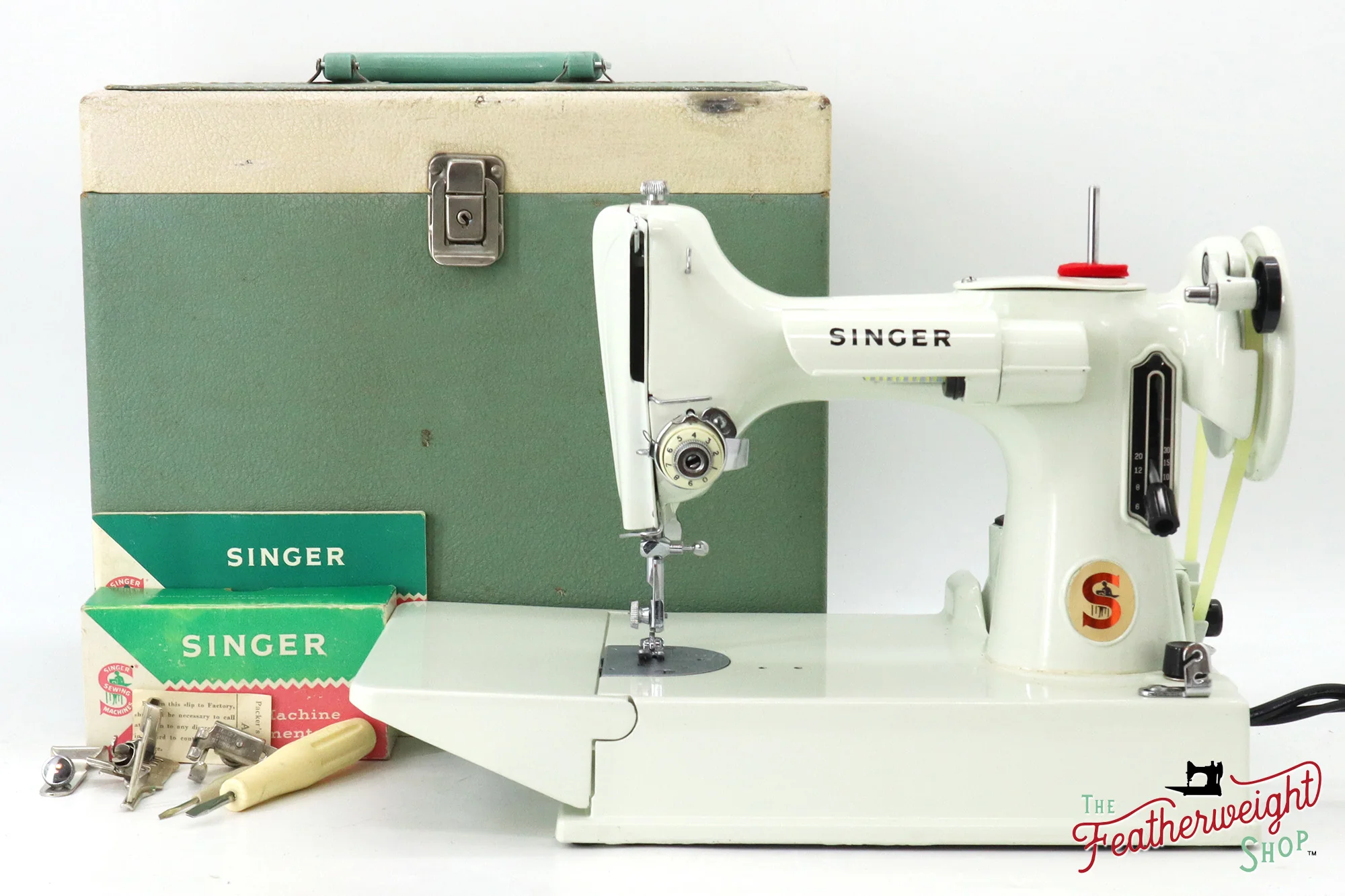 Singer Featherweight 221K Sewing Machine, WHITE - EV99384* - Image 2
