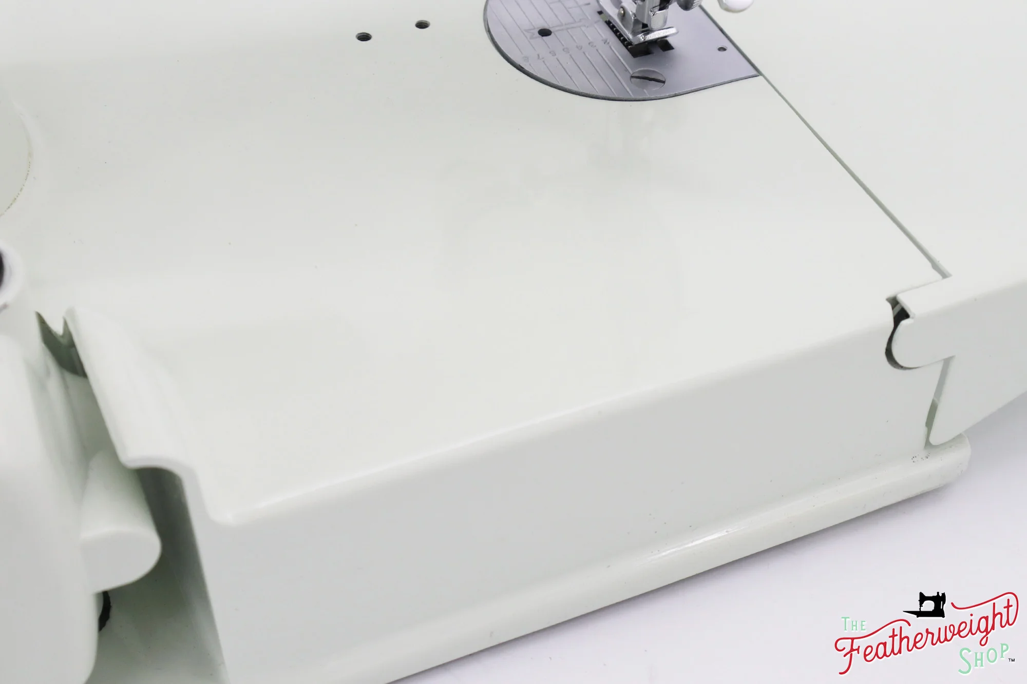 Singer Featherweight 221 Sewing Machine, WHITE - EY995*** - Image 10