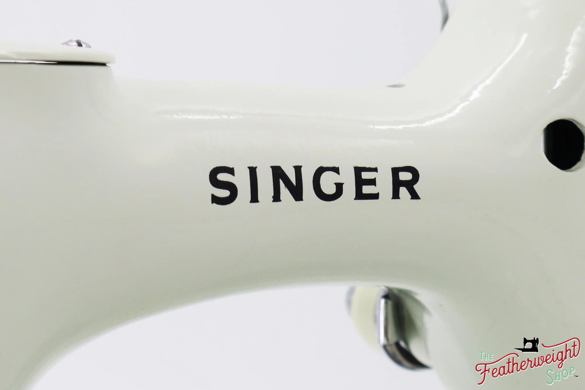 Singer Featherweight 221 Sewing Machine, WHITE - EY995*** - Image 11